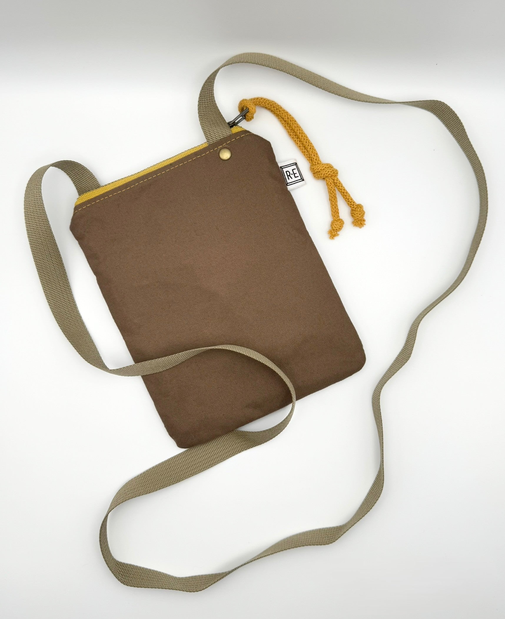 •GO BAG - LUNA• waxed canvas crossbody