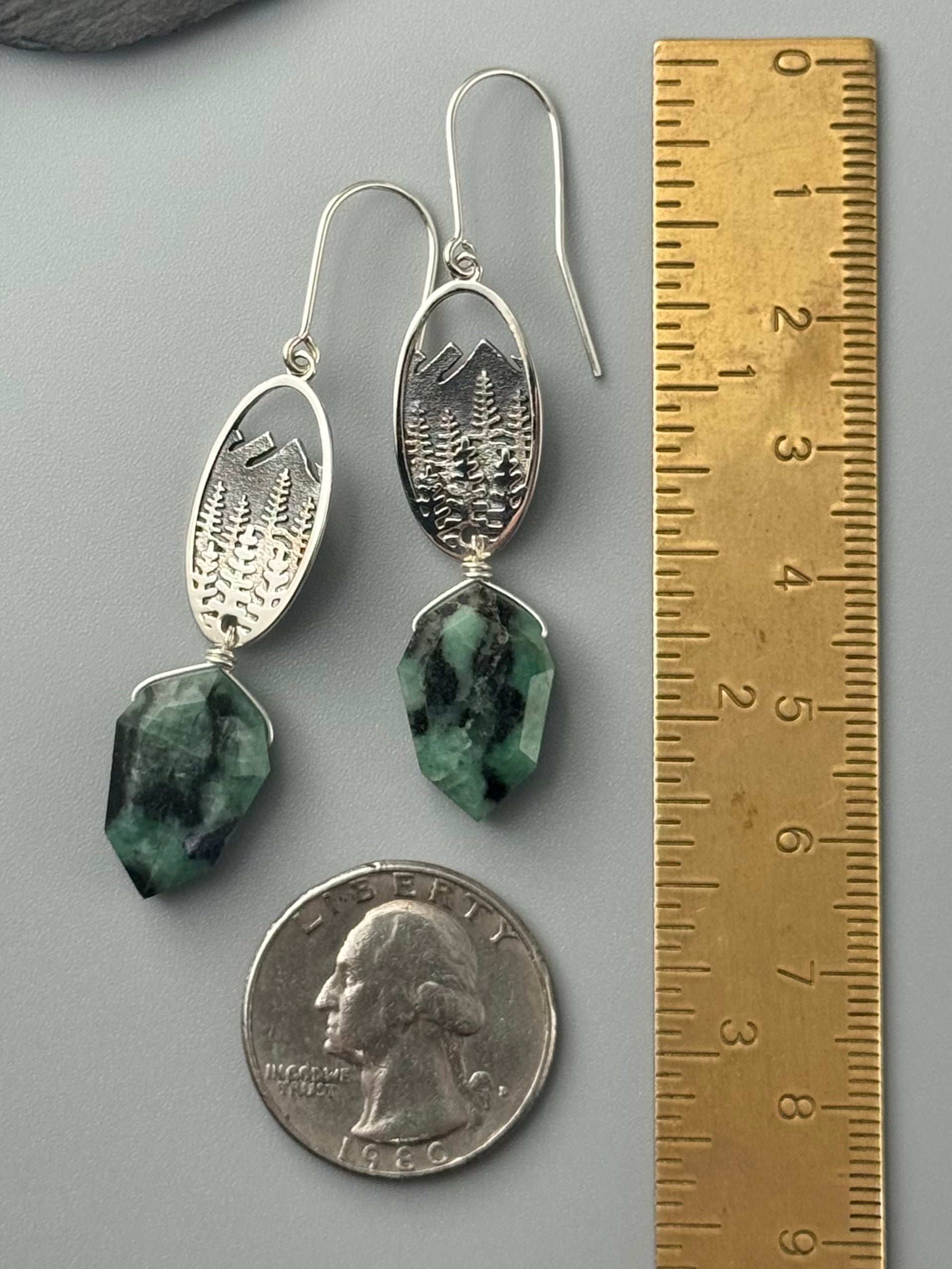 •BLUE RIDGE• emerald + silver dangle earrings