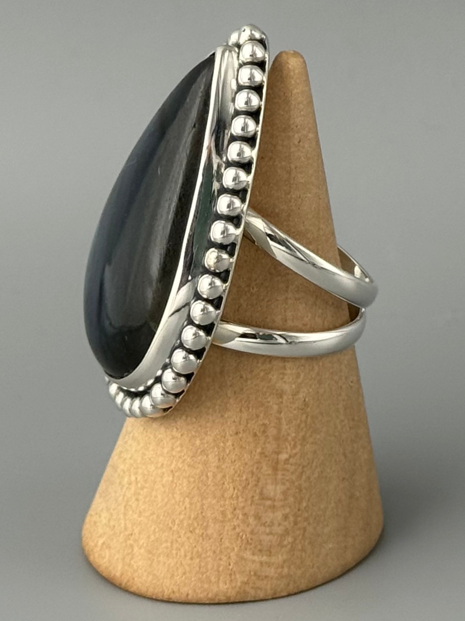•LABRADORITE - TEAR• split band silver ring (size 7)