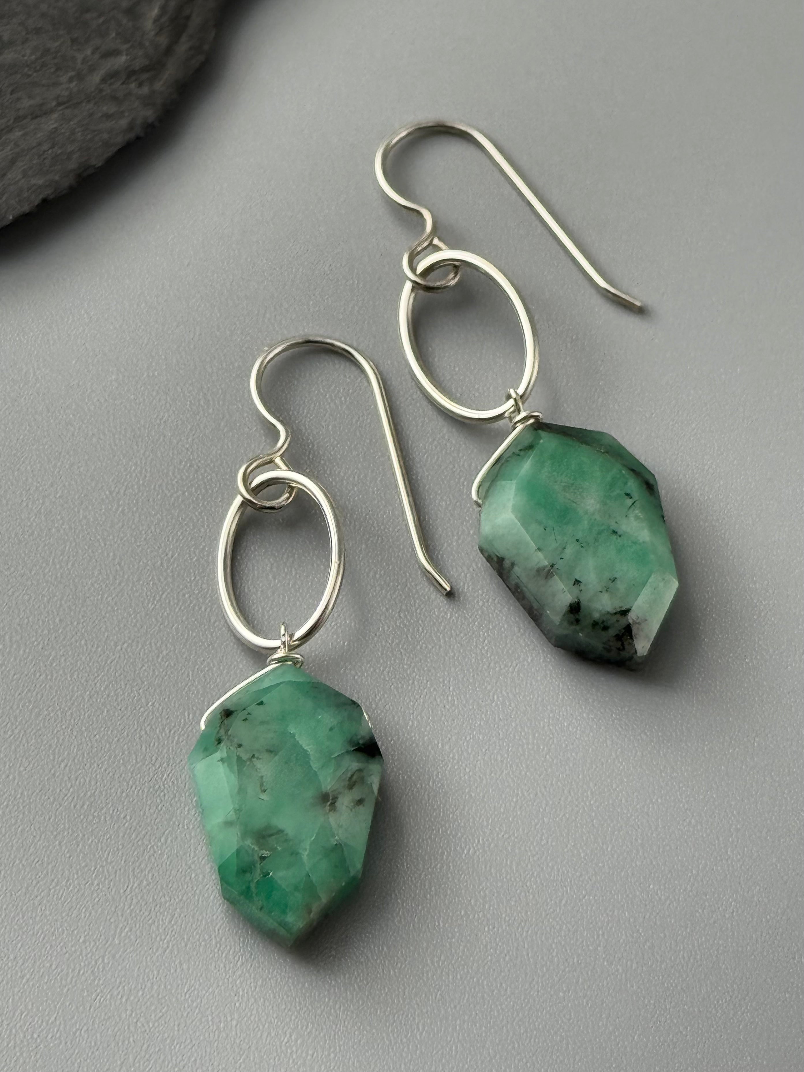 •IO• emerald + silver earrings