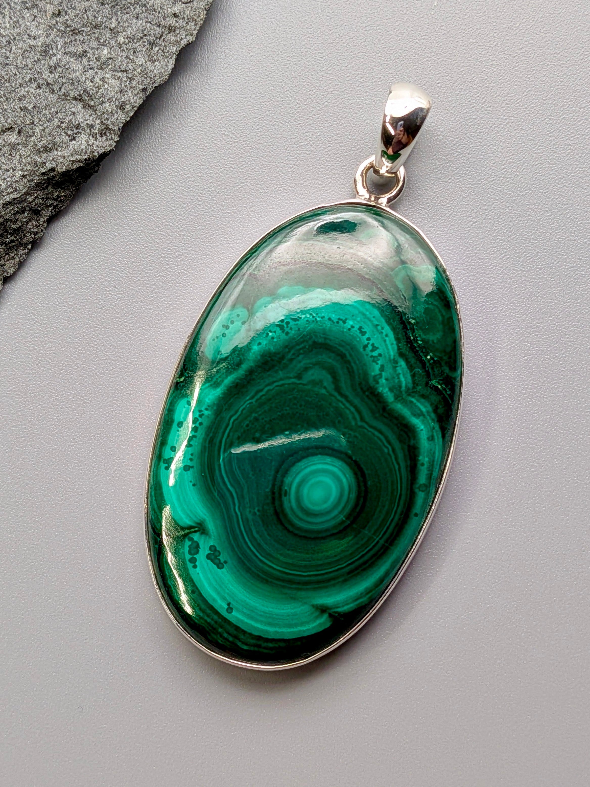 •MALACHITE - MEDIUM OVAL• sterling silver pendant