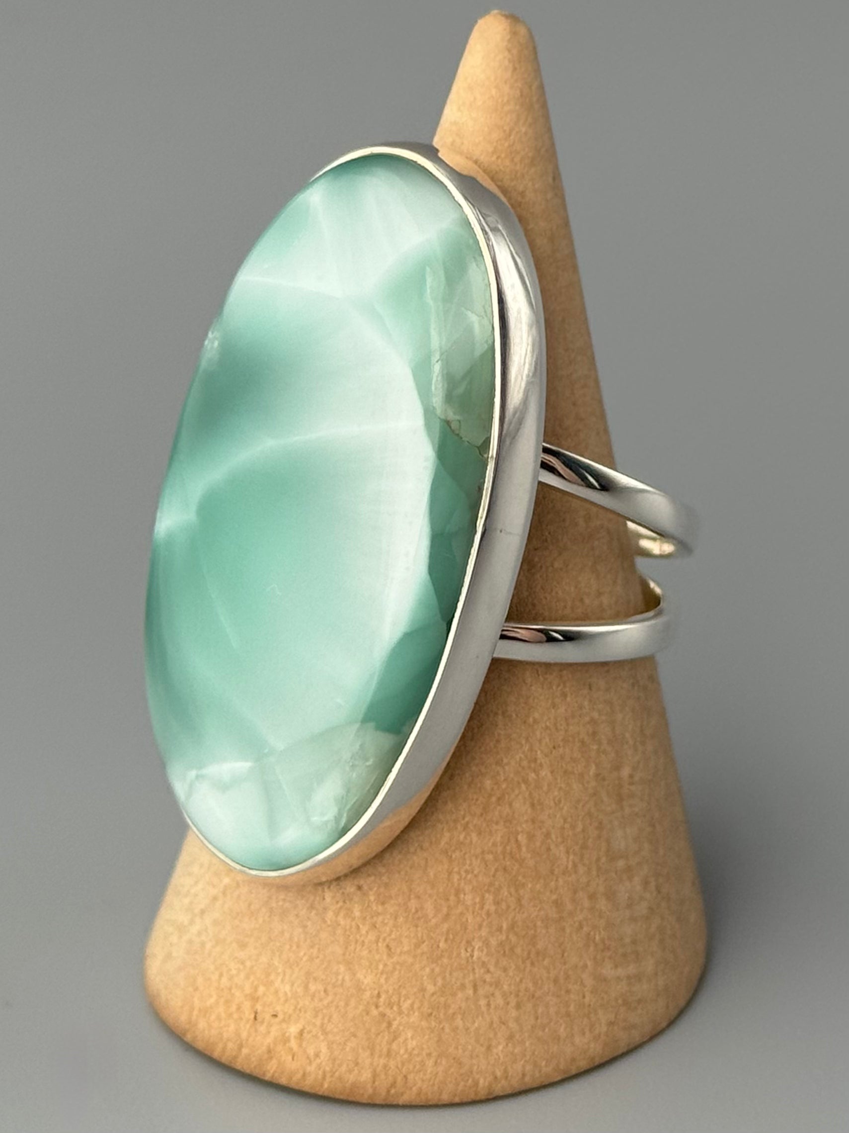 •HEMIMORPHITE - OVAL• split band silver ring (size 10)