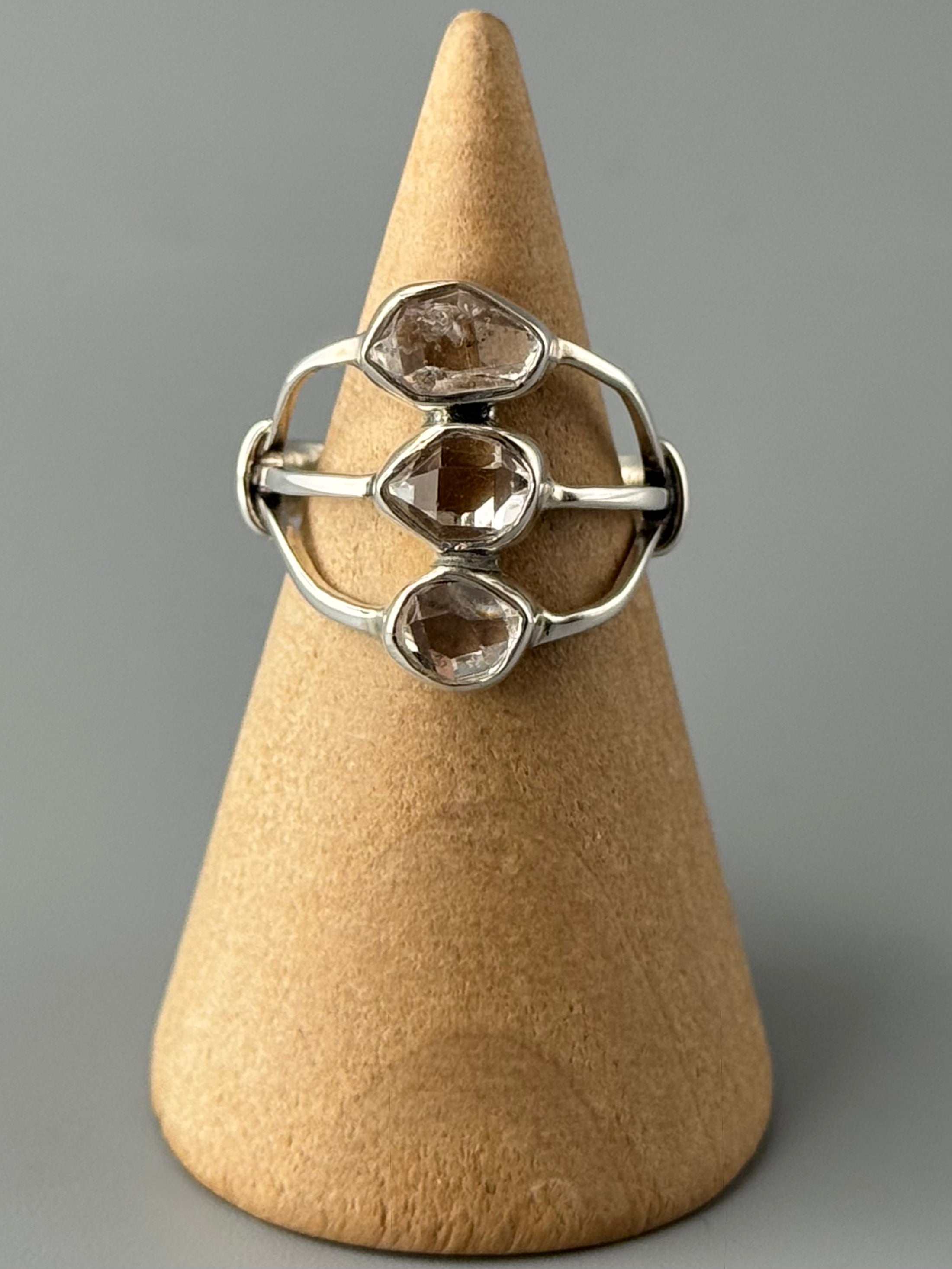 •HERKIMER DIAMOND• split band silver ring (size 6)