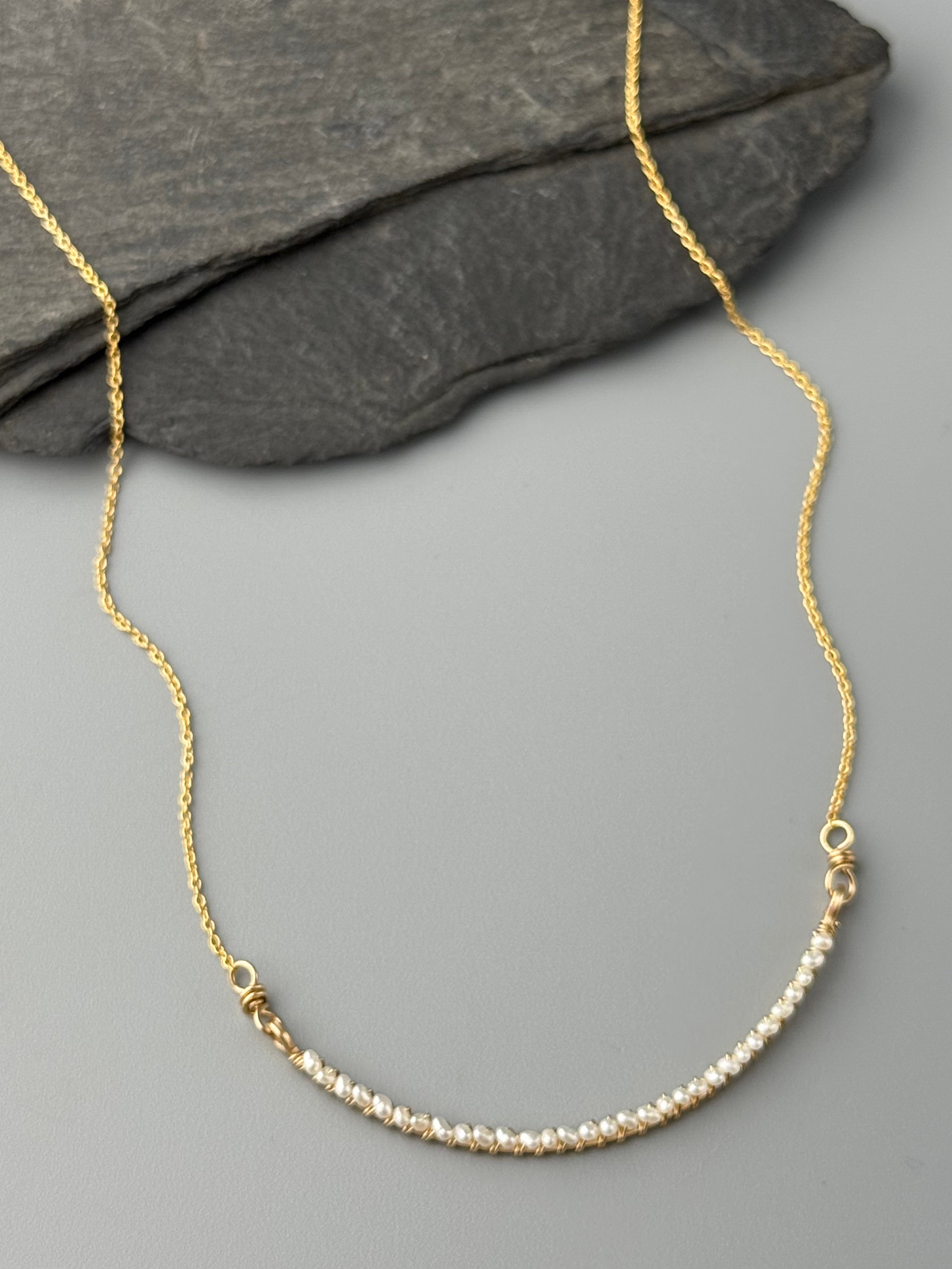 •ADORNED CURVED BAR• pearl + gold necklace