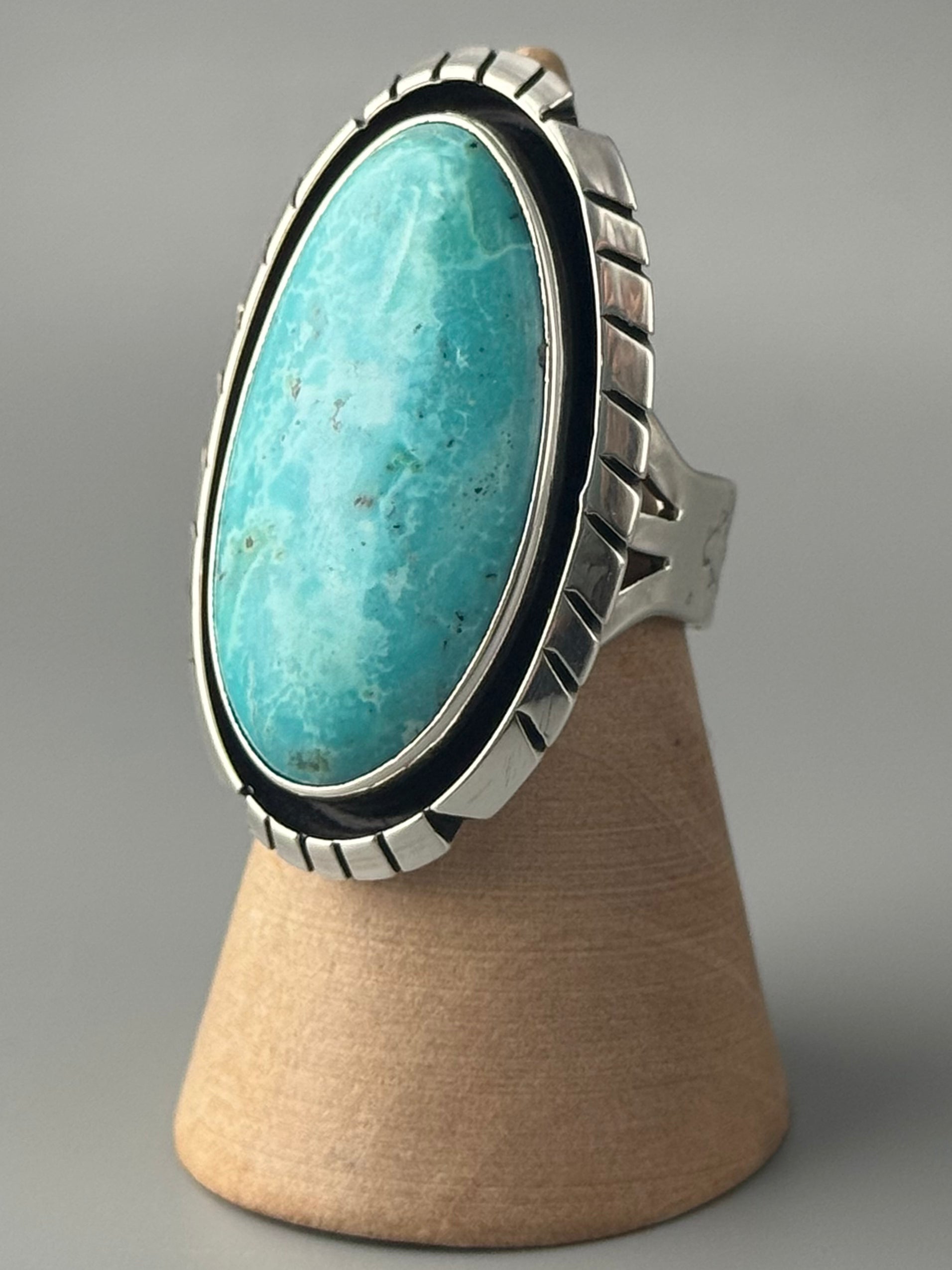 •KINGMAN TURQUOISE - ATSAH• Navajo silver ring (size 6.5)