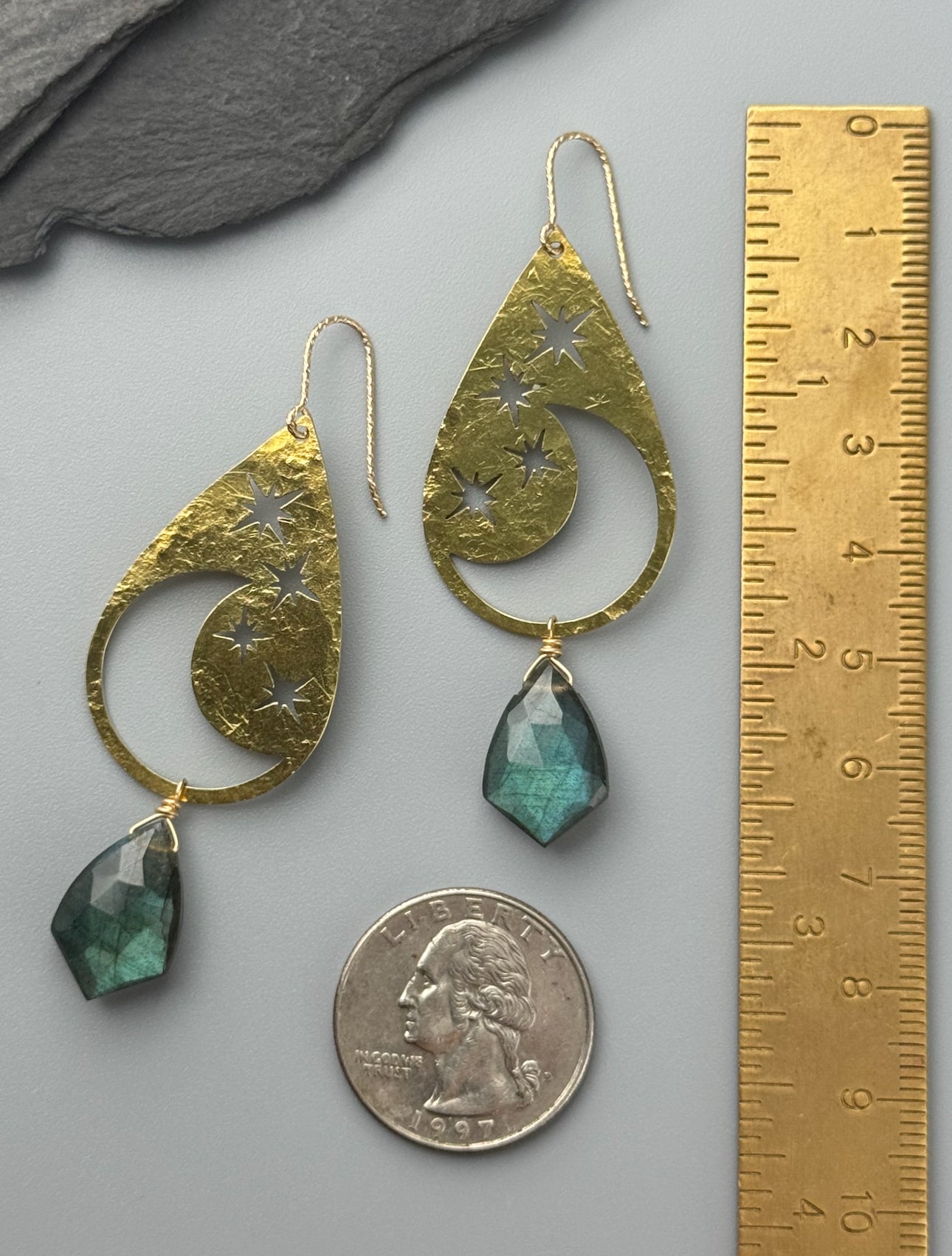 •CELESTINE• labradorite + gold earrings