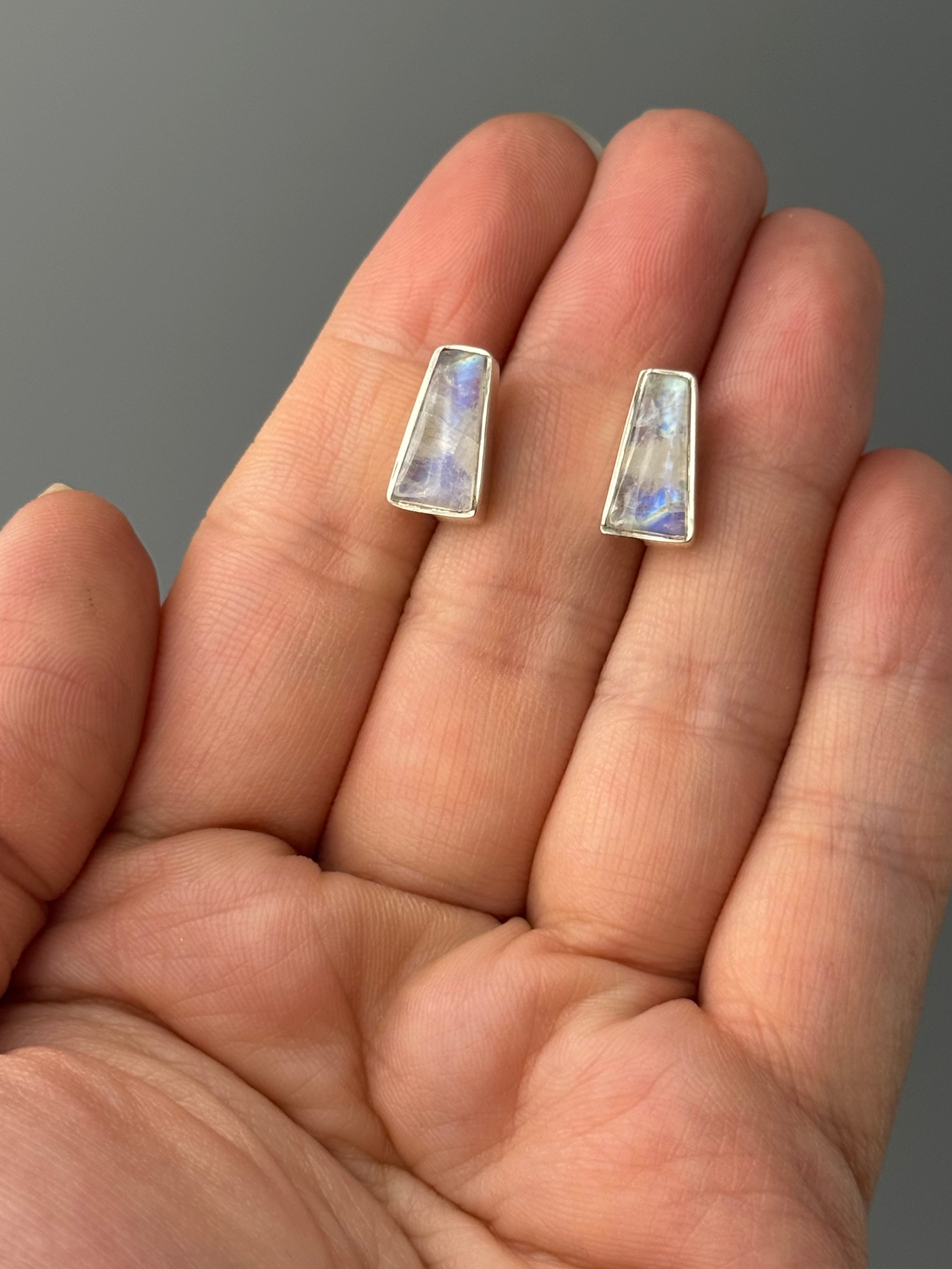•RAINBOW MOONSTONE - PORTAL• silver bezel set stud earrings