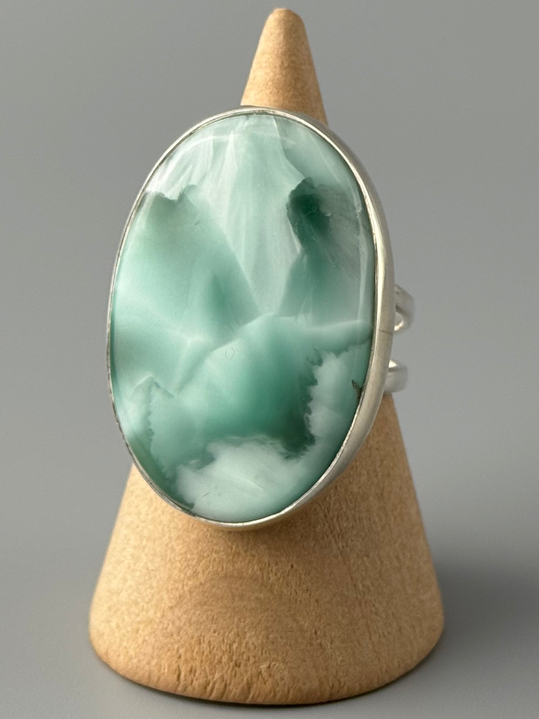 •HEMIMORPHITE - LARGE OVAL• split band silver ring (size 9)
