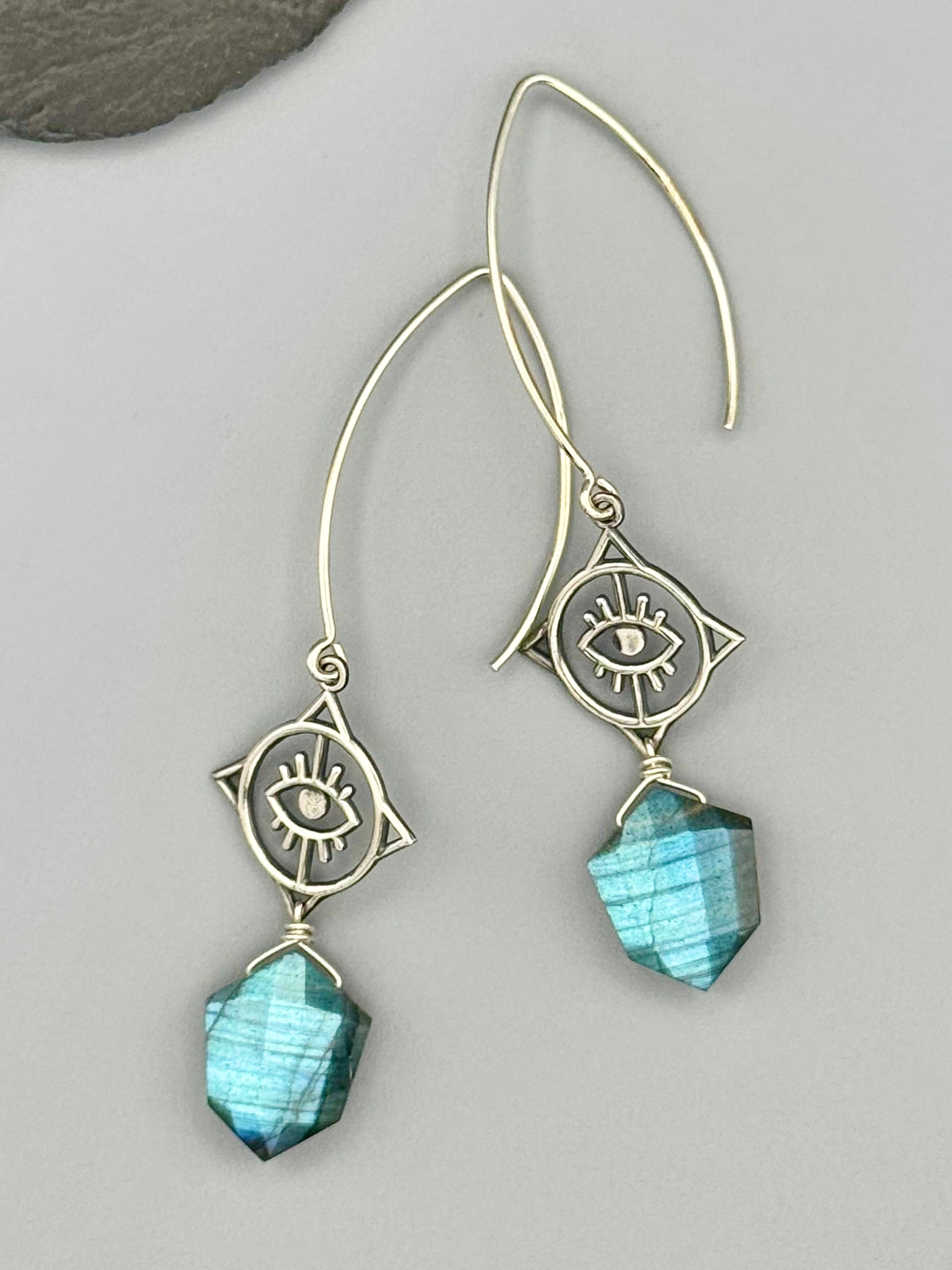 •ALL SEEING• labradorite + silver earrings