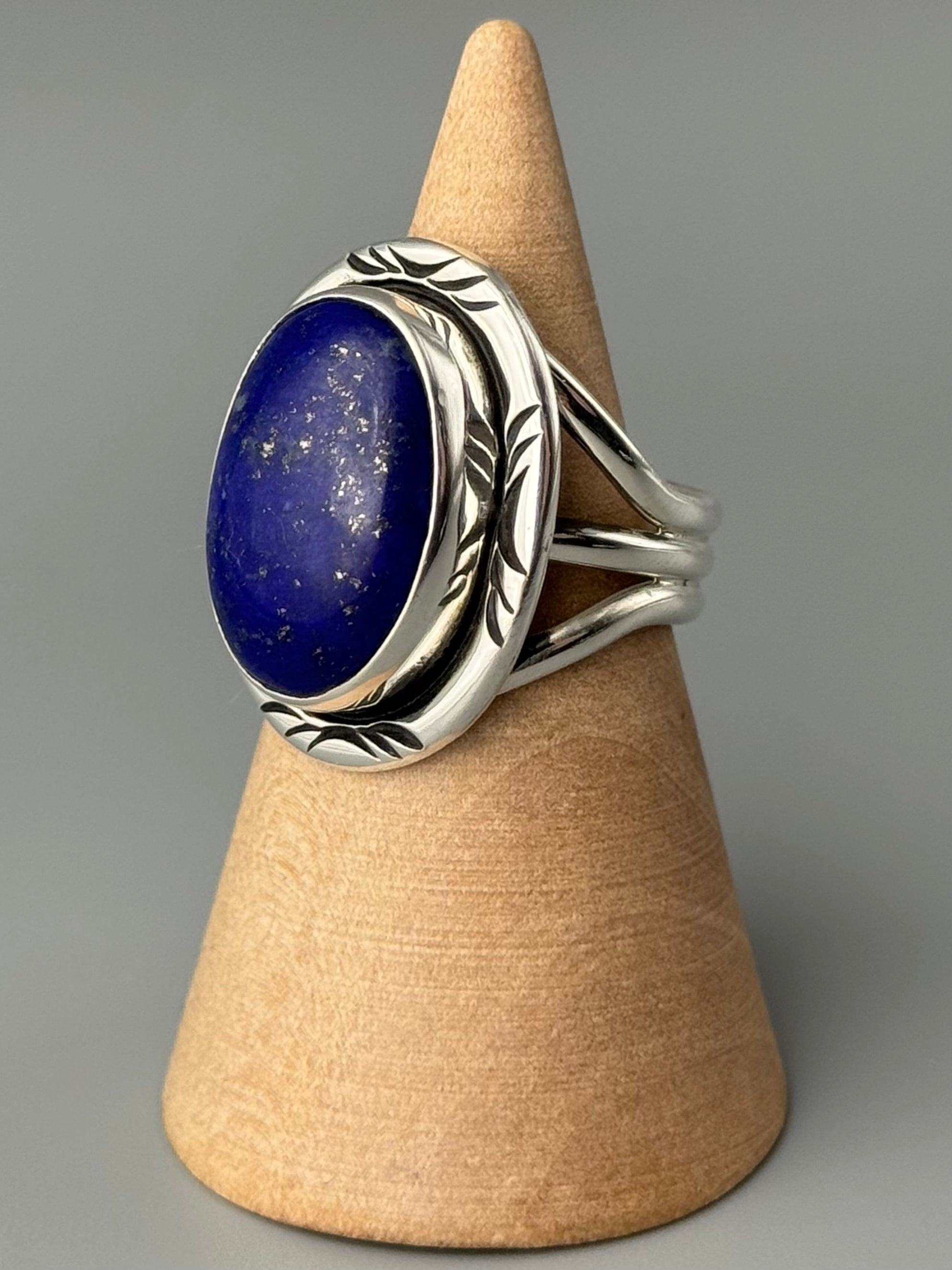 •LAPIS LAZULI - AZHÍ• Navajo silver ring (size 7.5)
