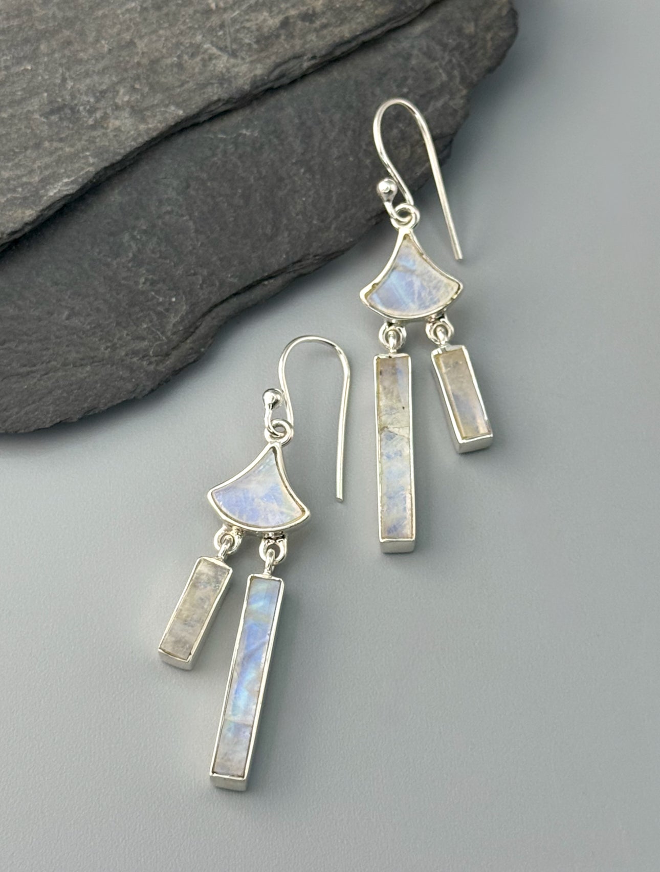 •RAINBOW MOONSTONE - GINKGO DROP• silver dangle earrings