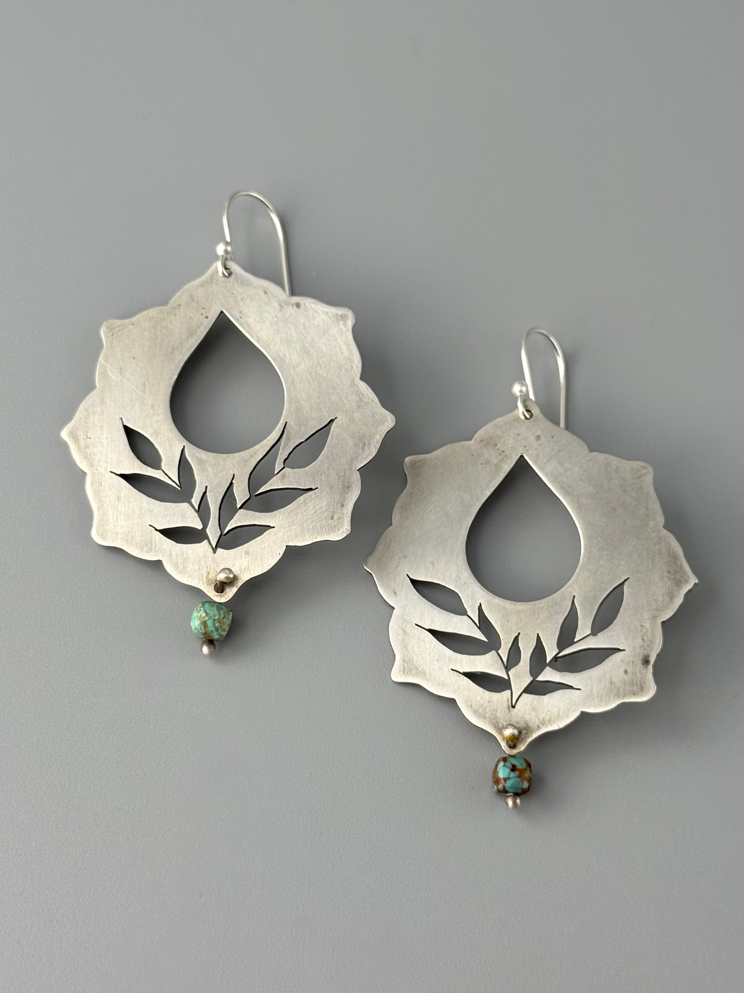 •SWEETGRASS FLOWER• turquoise + silver dangle earrings