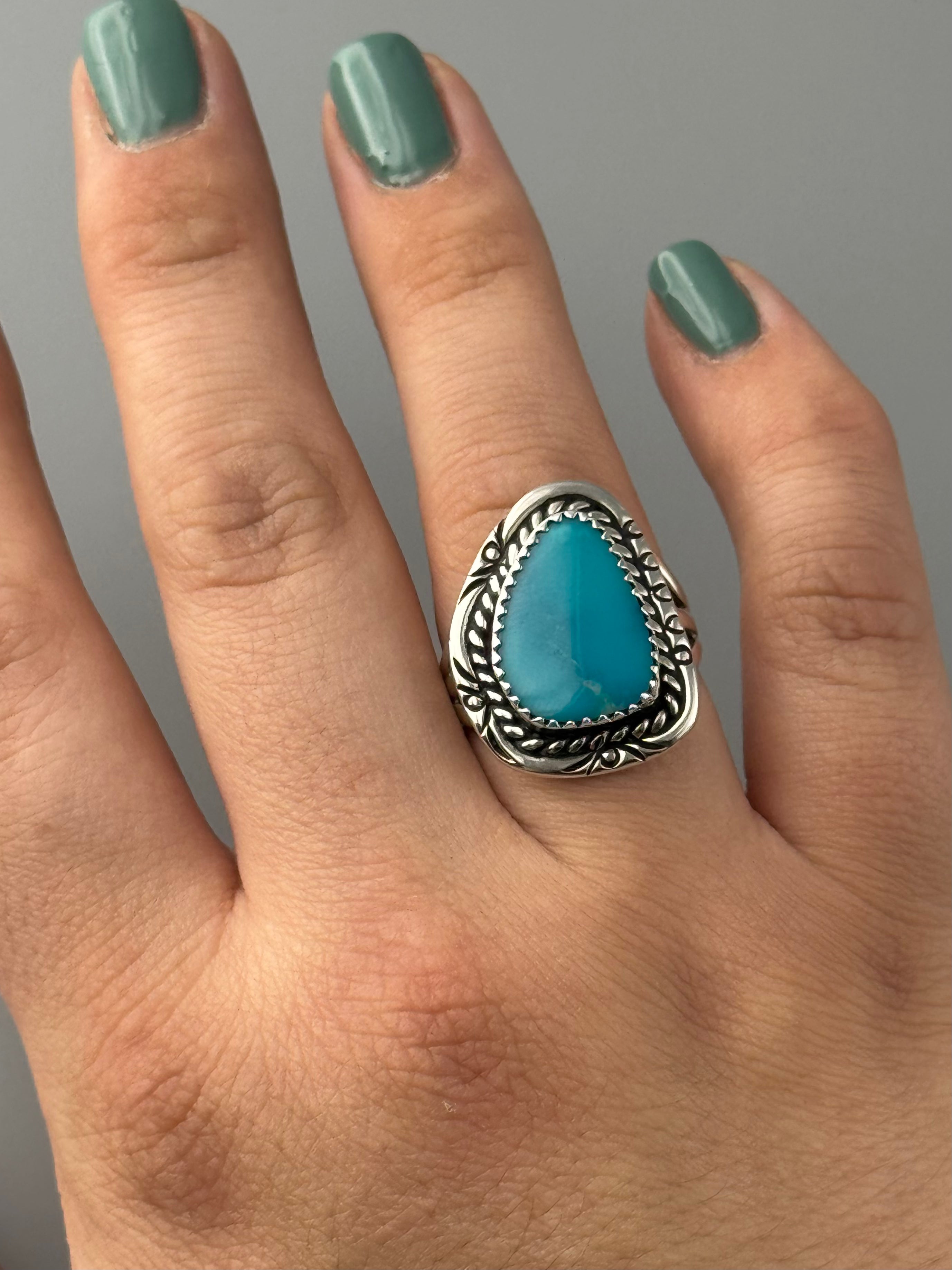 •BLUE RIDGE NEVADA TURQUOISE - MOUNTAIN SUN• Navajo silver ring (size 8.5)