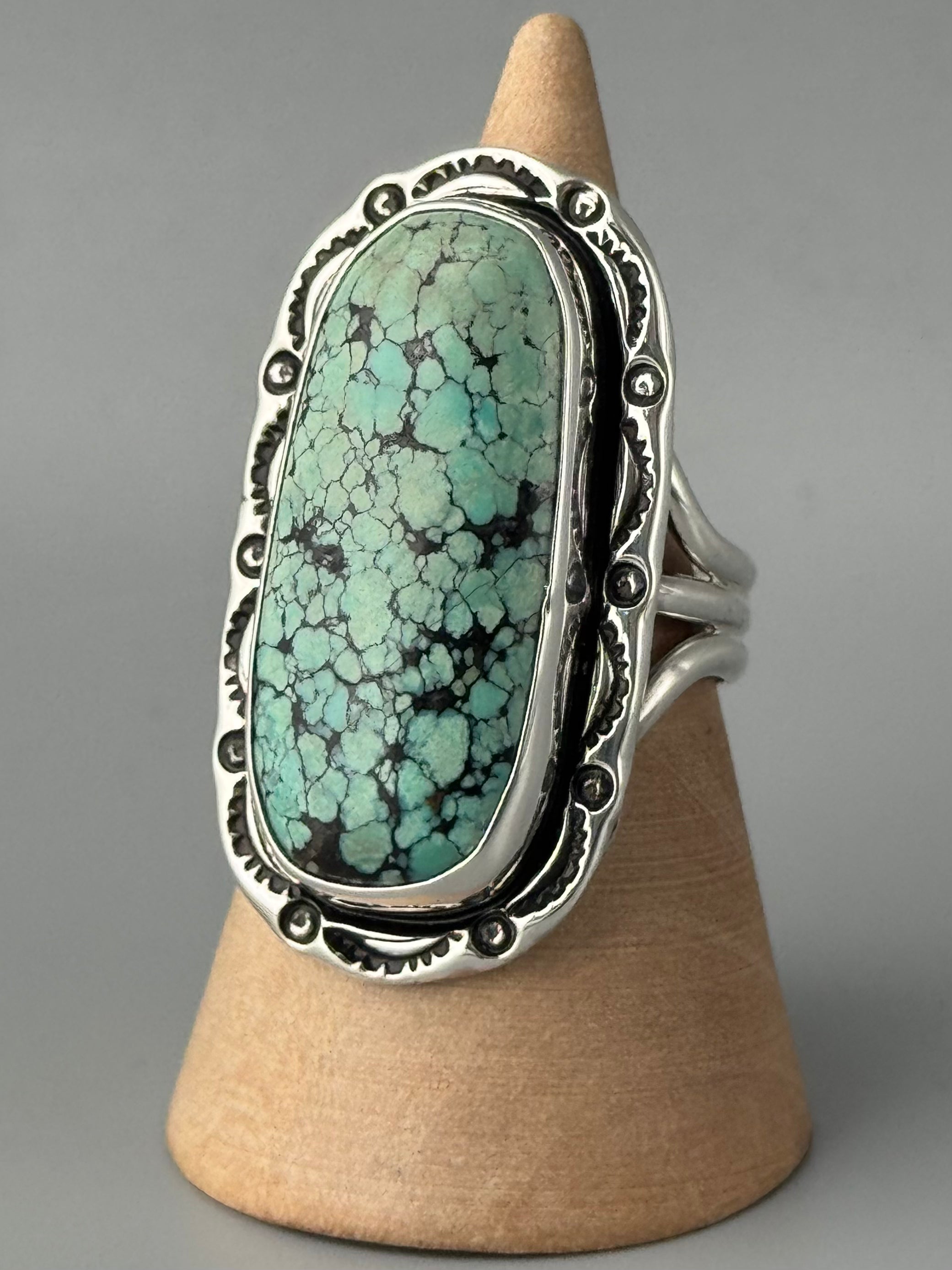 •CHINESE TURQUOISE - SHÁ• Navajo silver ring (size 9.5)