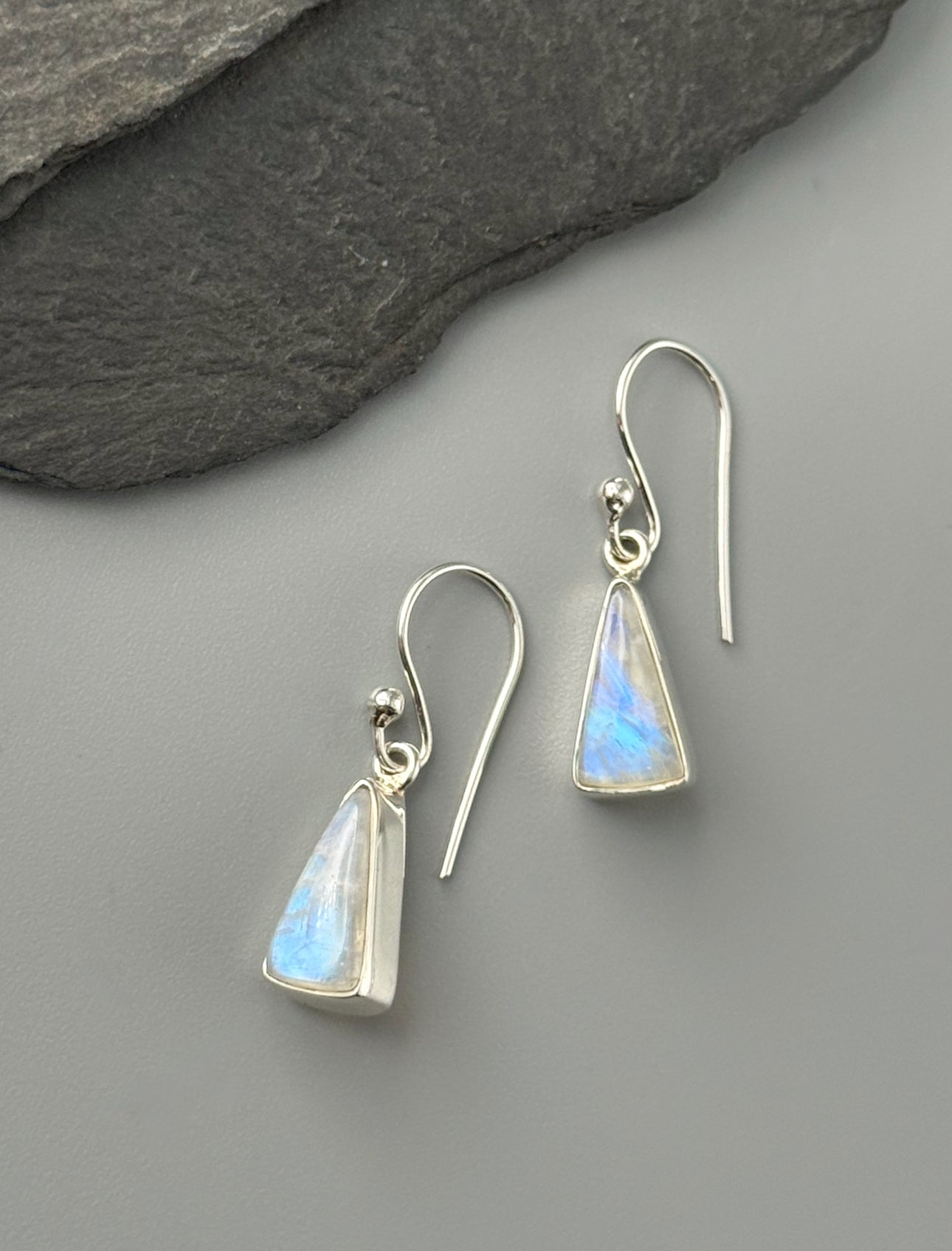 •RAINBOW MOONSTONE - SOFT TRIANGLE• silver dangle earrings