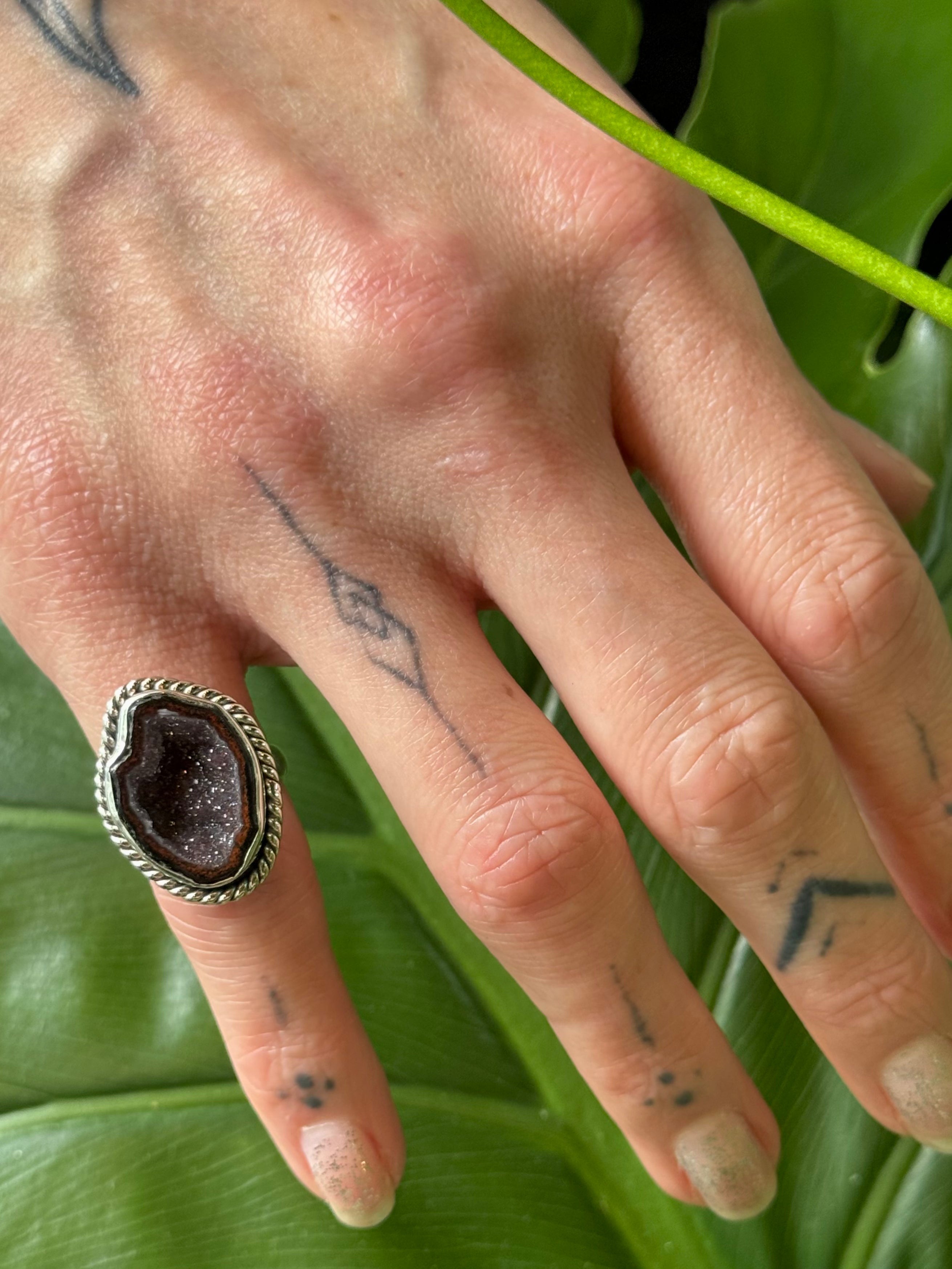 •COCONUT DRUZY GEODE - FREEFORM - 1• silver ring (size 6)