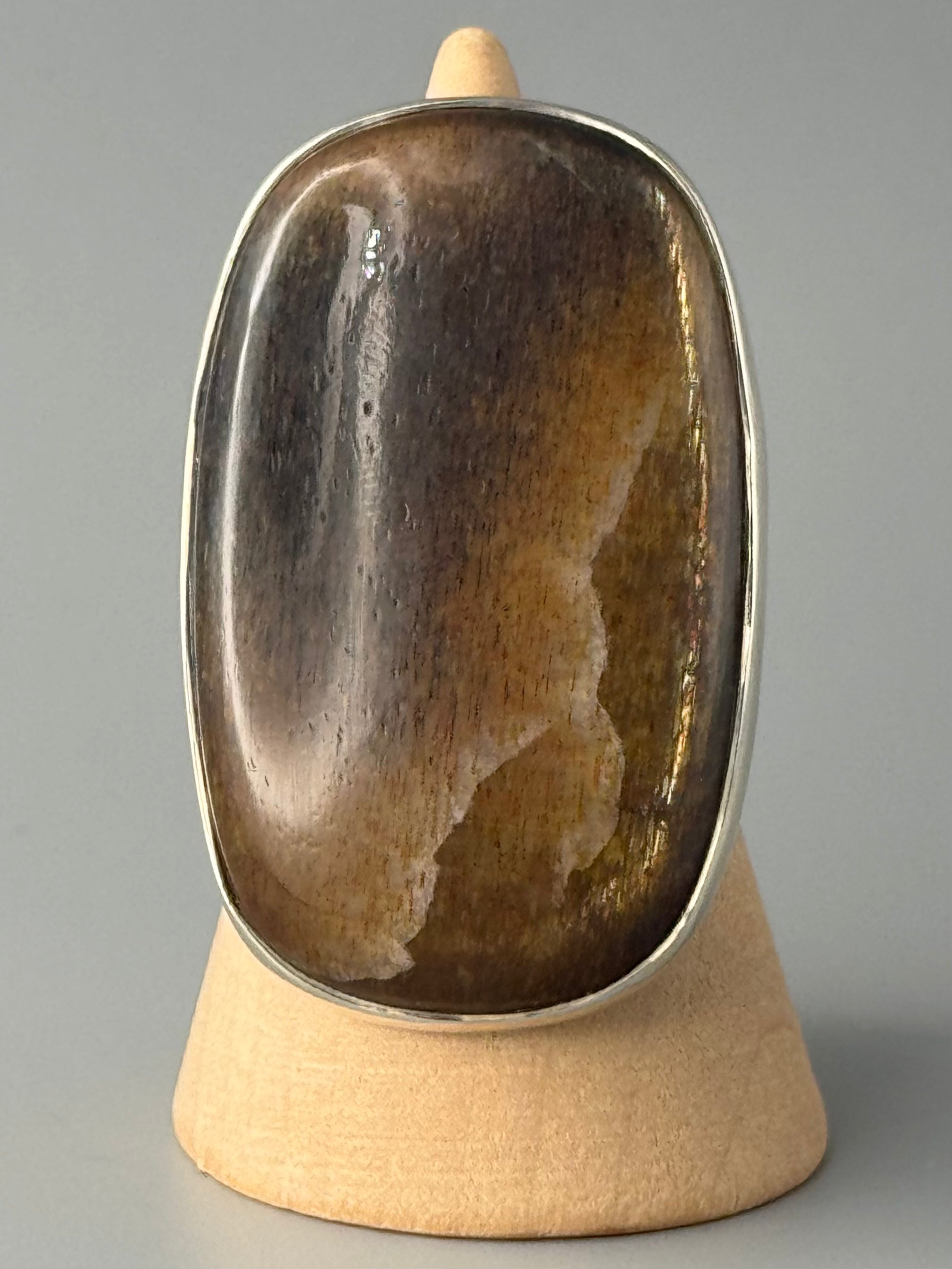 •SUN/MOONSTONE - SOFT RECTANGLE• split band silver ring (size 10)