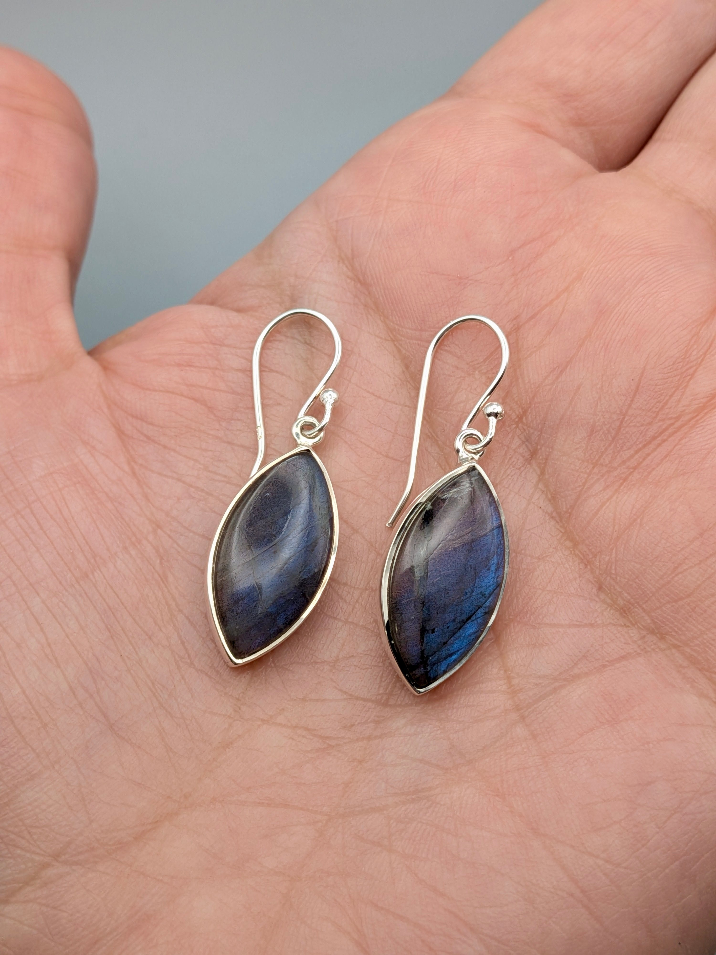 •LABRADORITE MARQUISE• silver dangle earrings