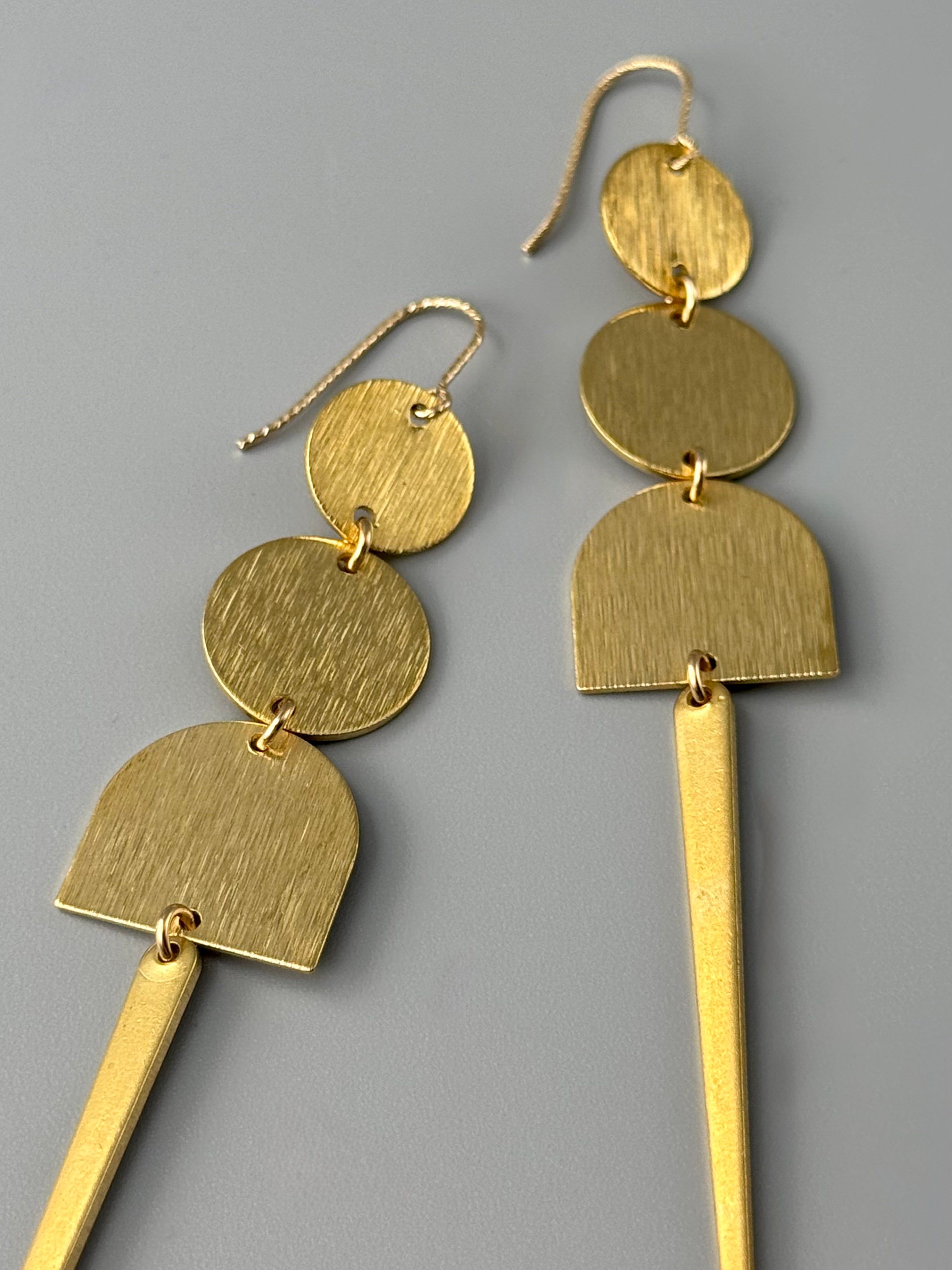 •ARCHES• gold dangle earrings