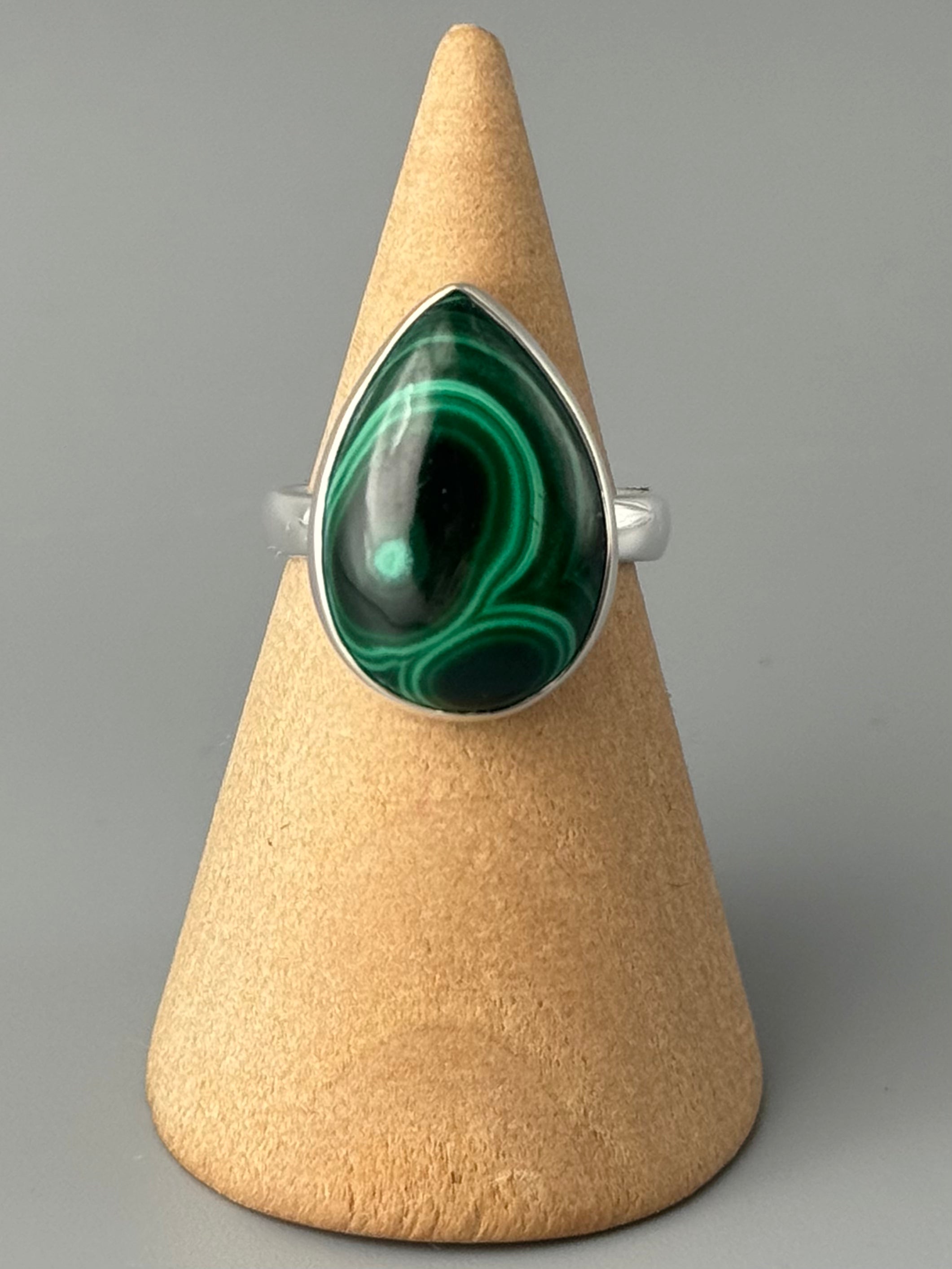 •MALACHITE - TEAR• simple bezel silver ring (size 6)