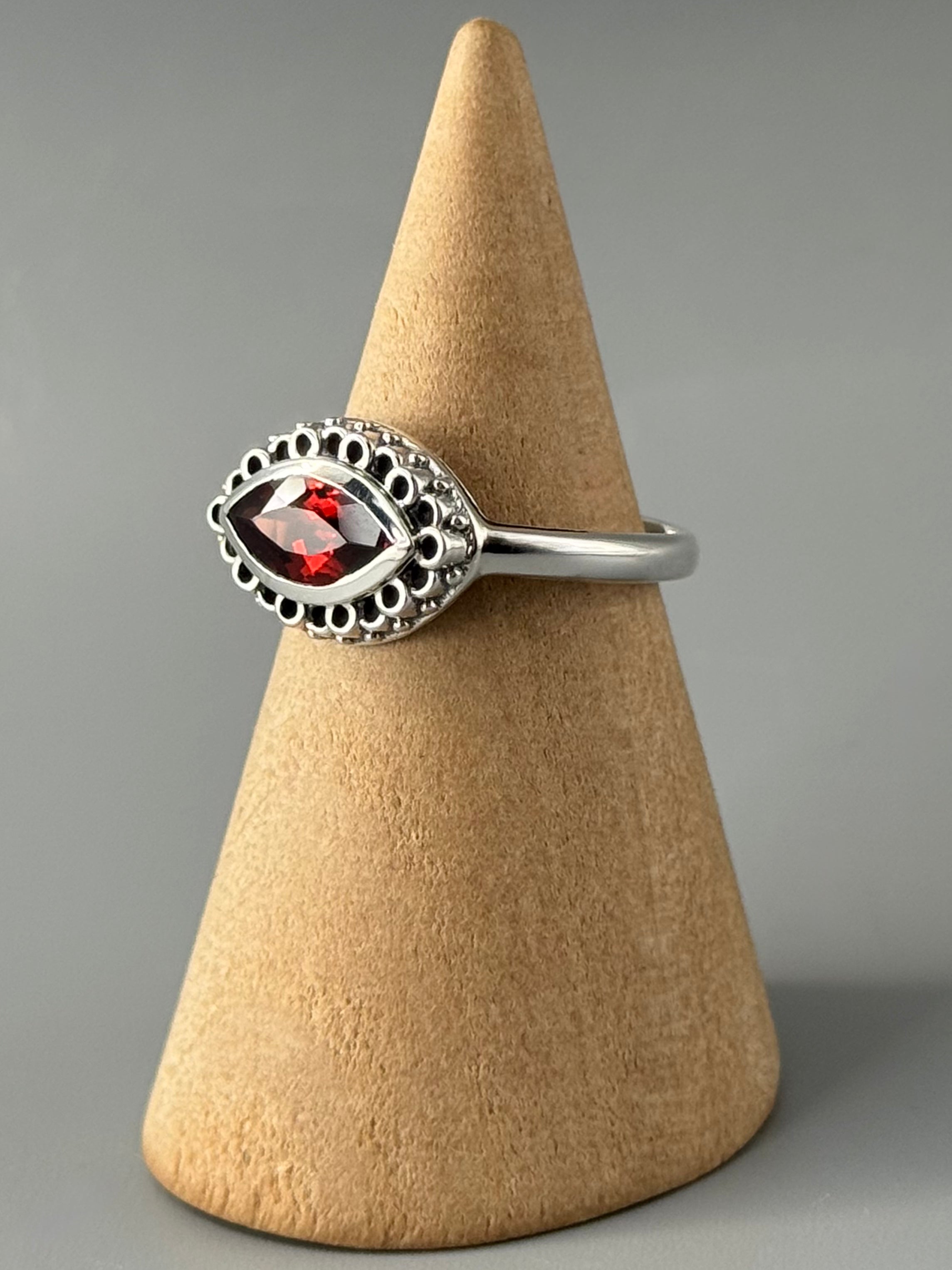 •GARNET - OJO• sterling silver ring (various sizes)