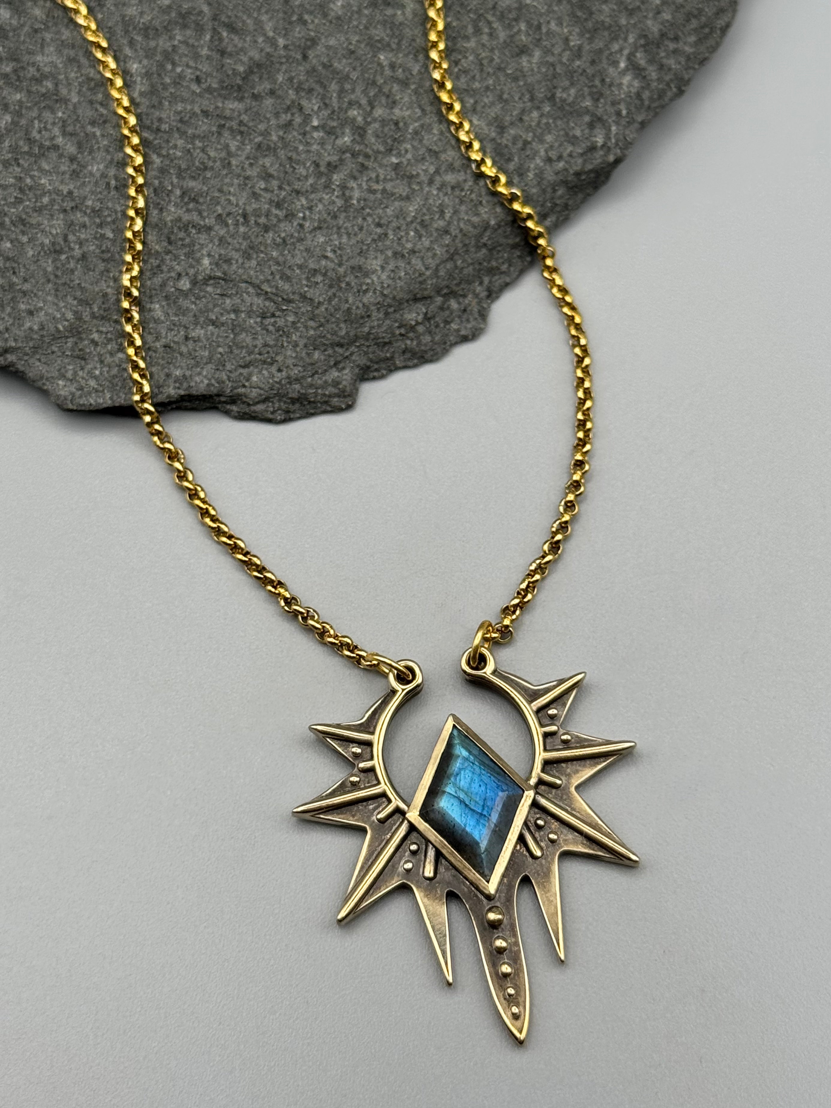 •STARLING• labradorite + gold necklace (16" long)