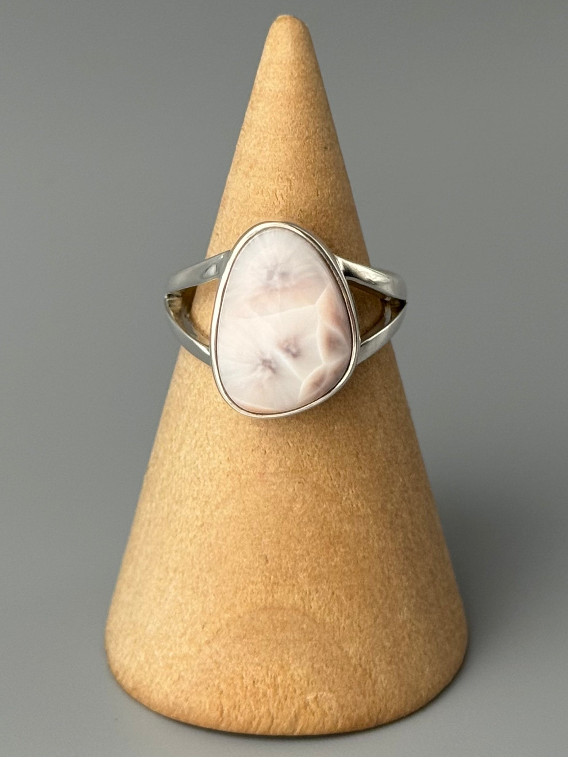 •THOMSONITE - FREEFORM• split band silver ring (various sizes)