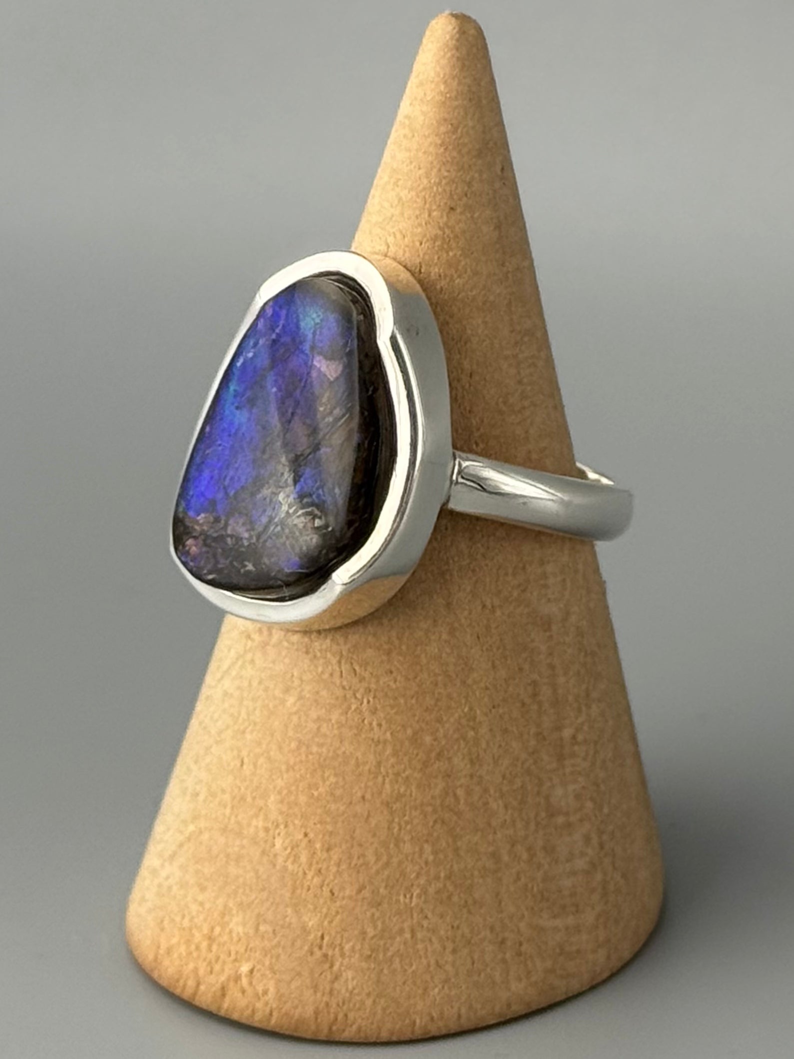 •AMMOLITE - FREEFORM• scallop bezel silver ring (size 8.75)