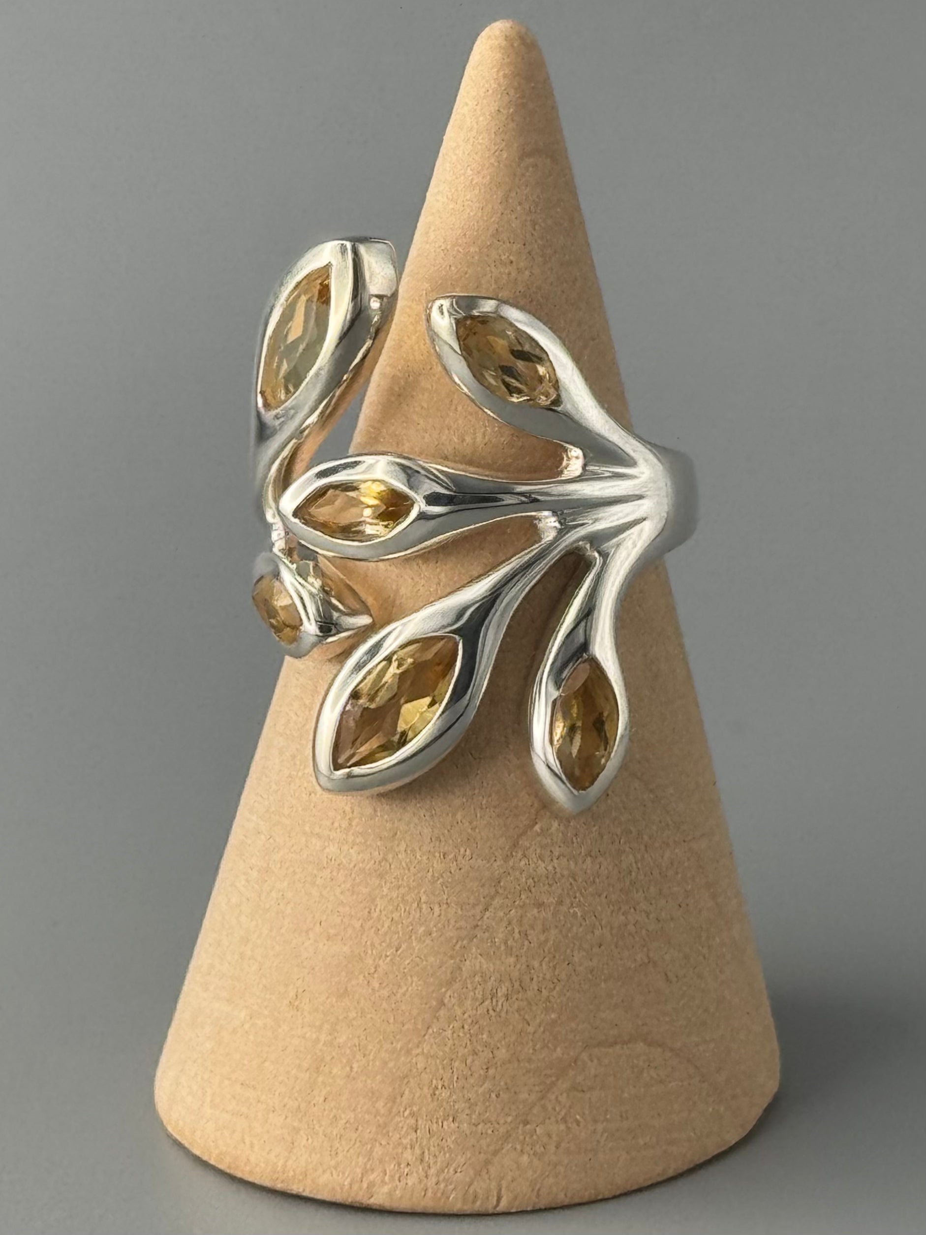 •CITRINE - LÓRIEN• adjustable silver ring