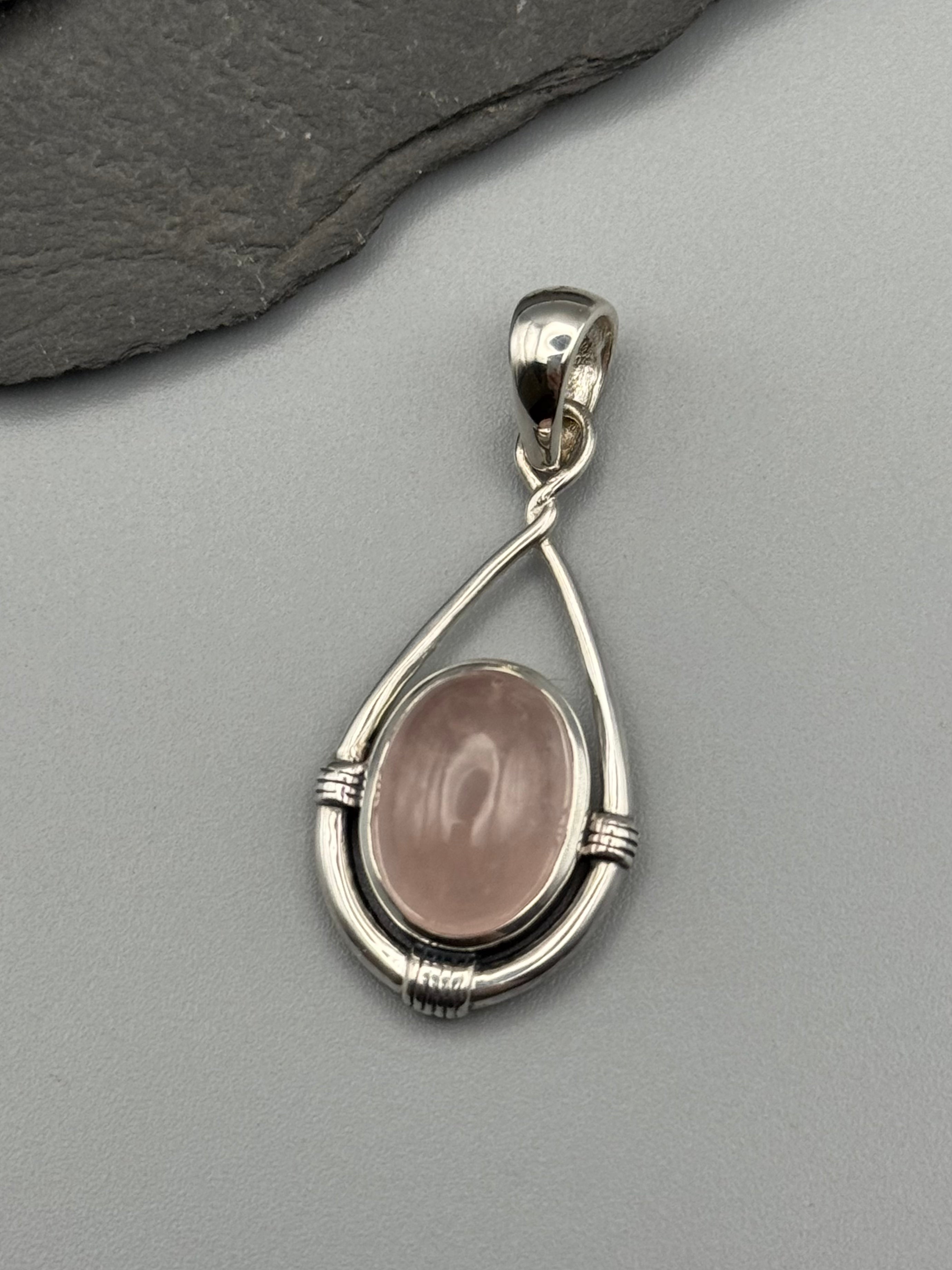 •ROSE QUARTZ - HITCHED• sterling silver pendant