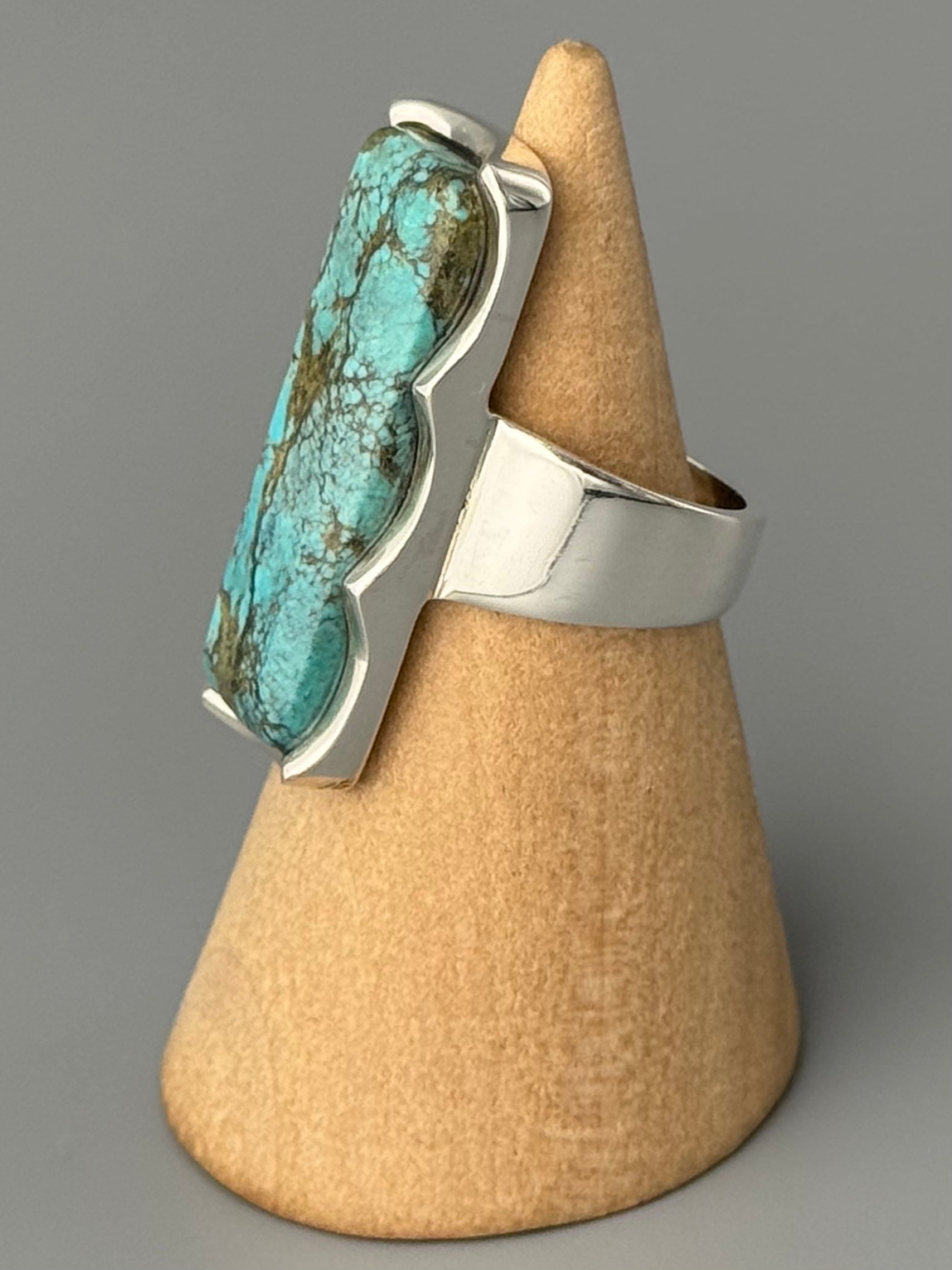 •TURQUOISE - TOWER• scalloped bezel silver ring (size 5.75)