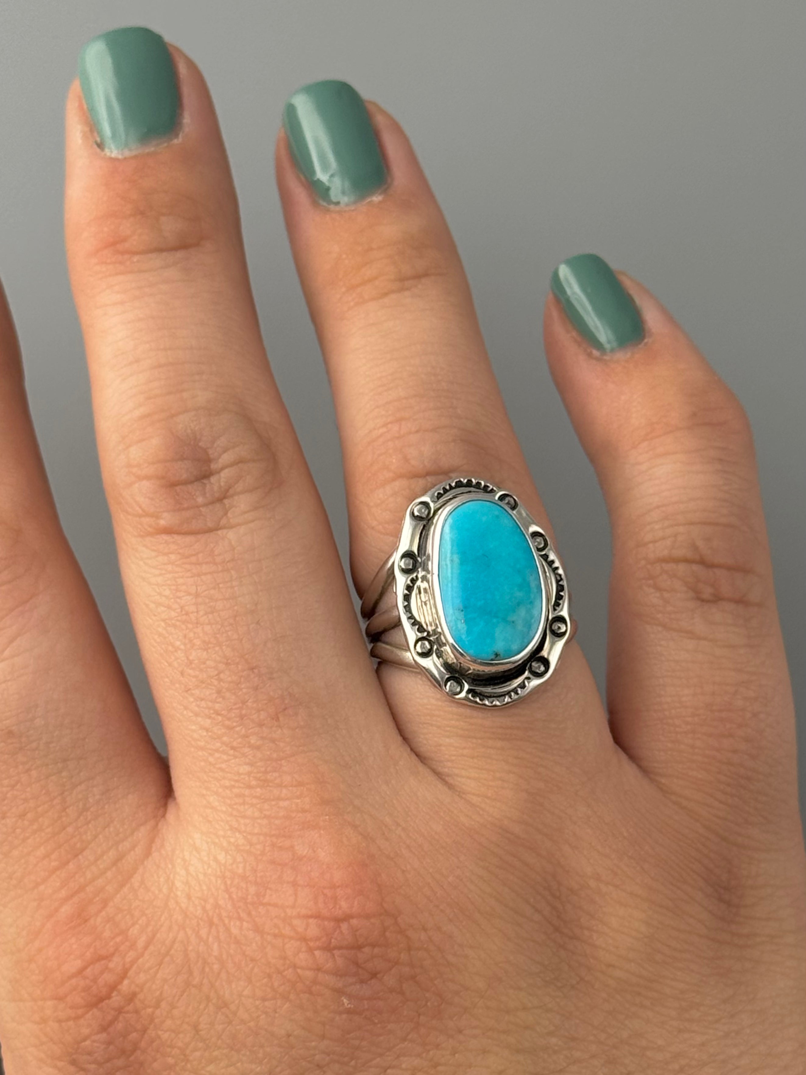•KINGMAN TURQUOISE - SHÁ• Navajo silver ring (size 7.5)