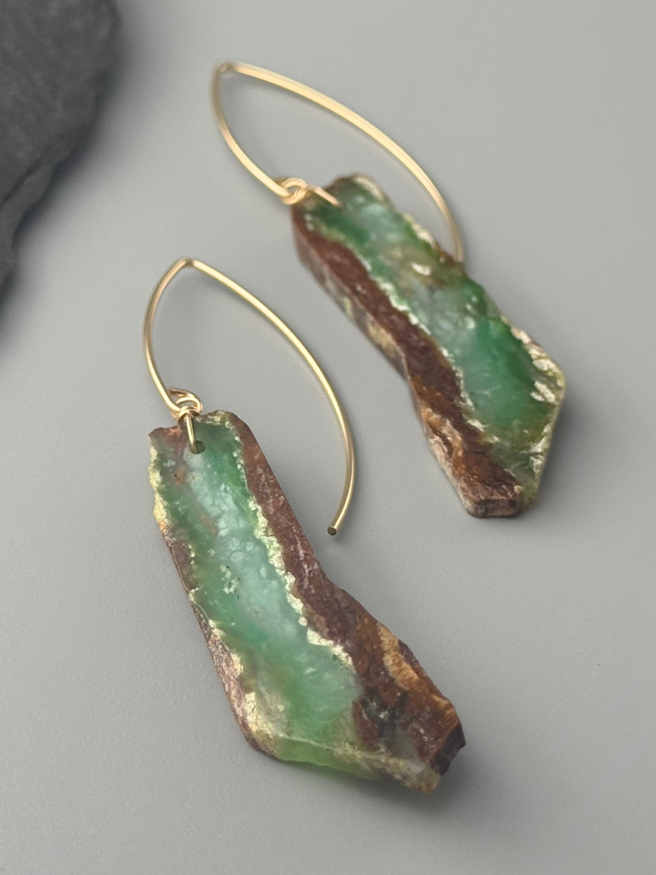 •STRAY• chrysoprase + gold earrings