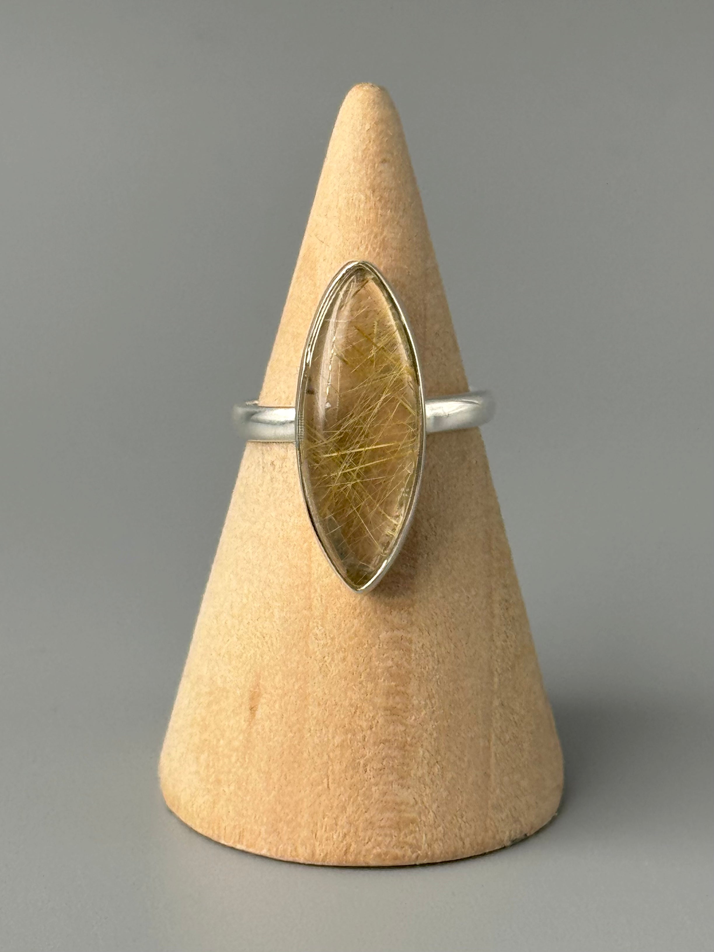 •RUTILATED QUARTZ - EYE• silver ring (size 6.25)