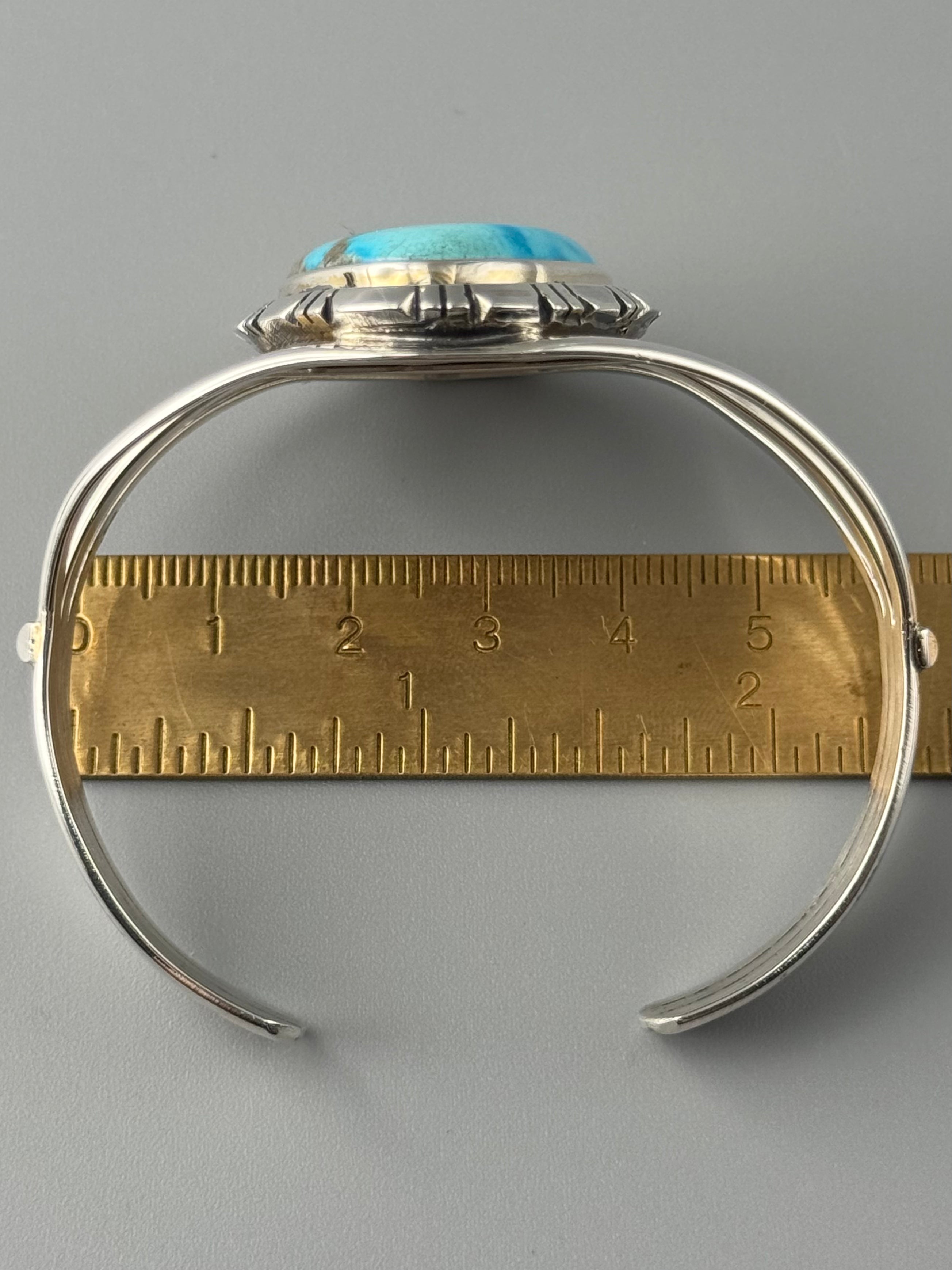 •BLUE RIDGE TURQUOISE - MOUNTAIN FEATHERS• Navajo sterling silver cuff bracelet (6.75" +/-)