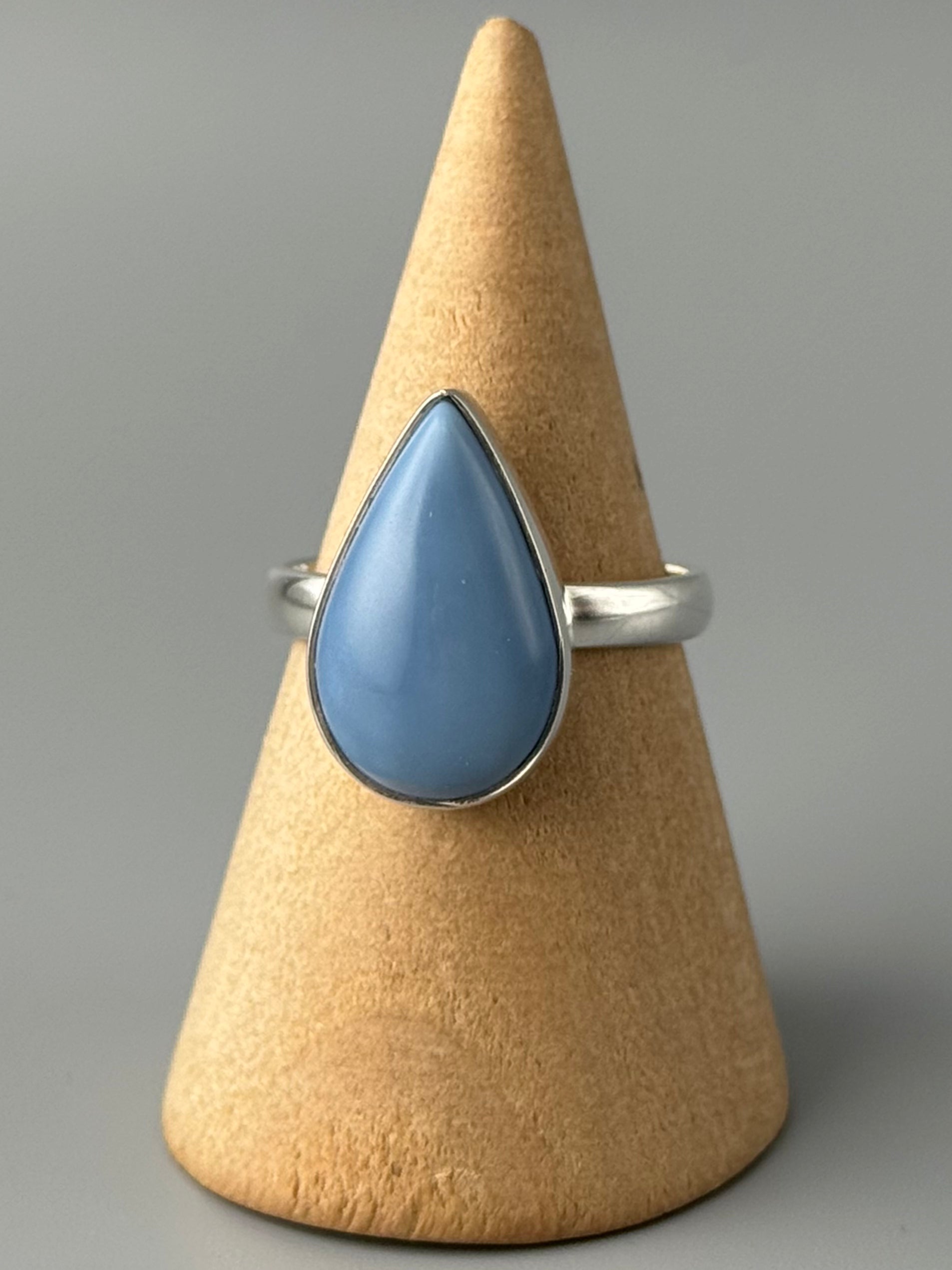 •OWYHEE BLUE OPAL - TEAR• simple band silver ring (size 8.25)