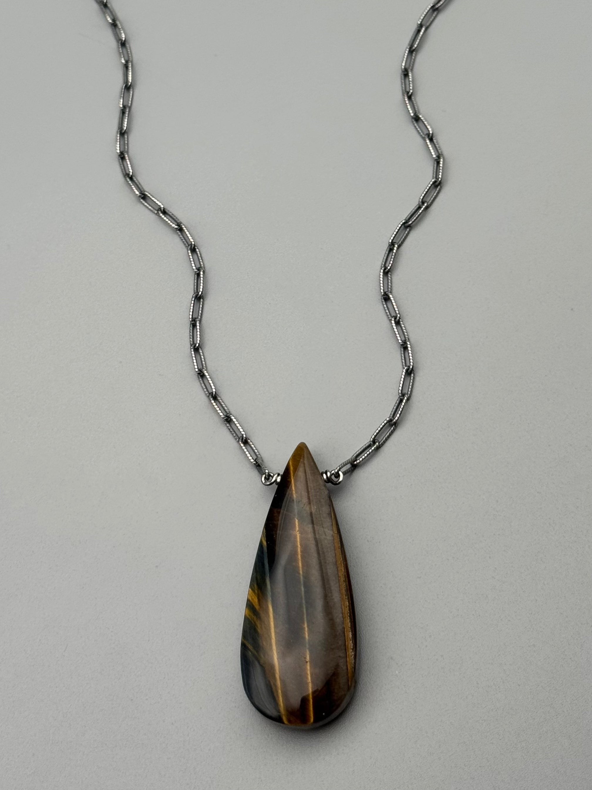 •AEON• hawk eye + silver necklace (18"-20" long)