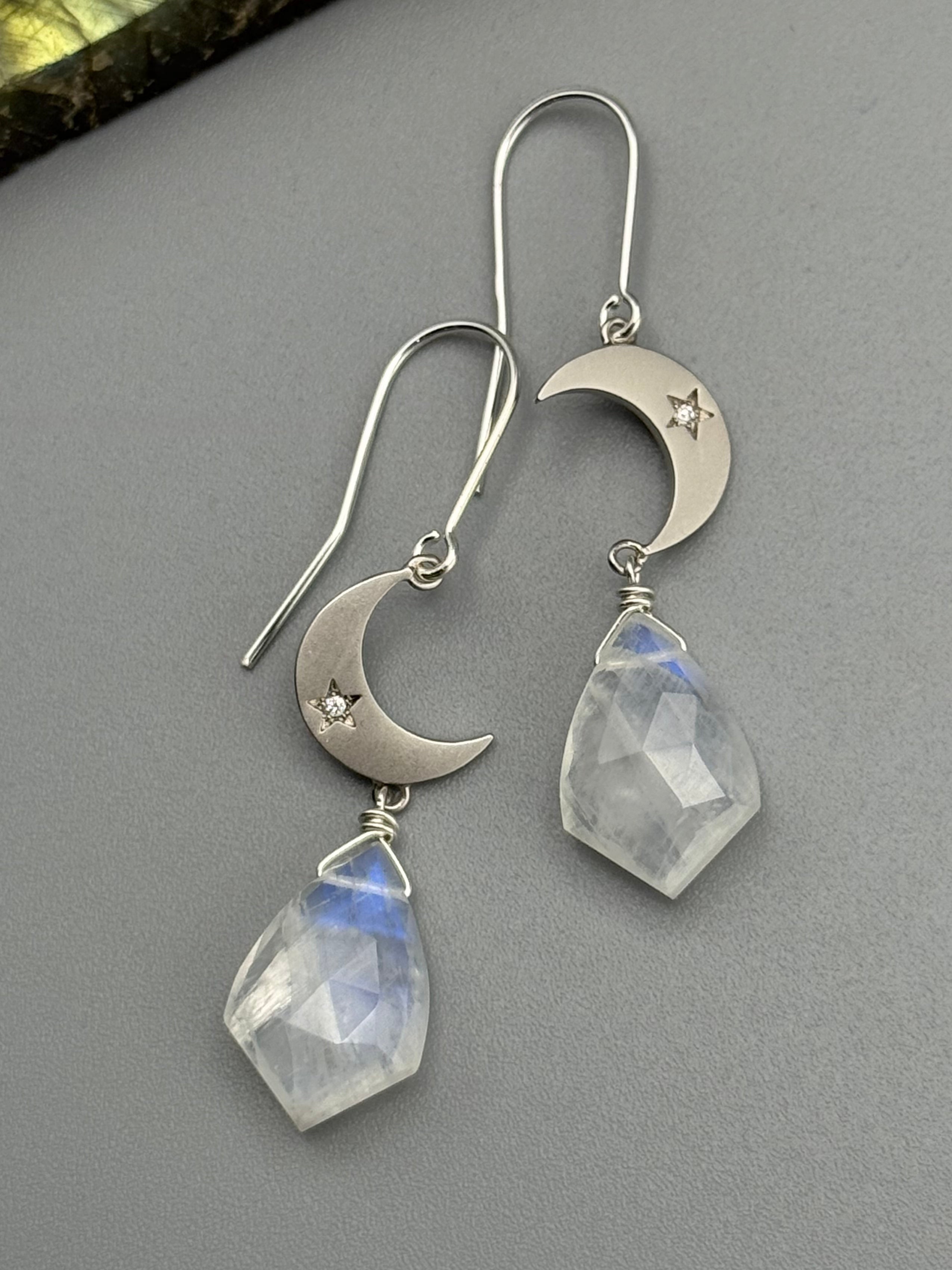 •CRYSTAL CRESCENT• rainbow moonstone + silver earrings