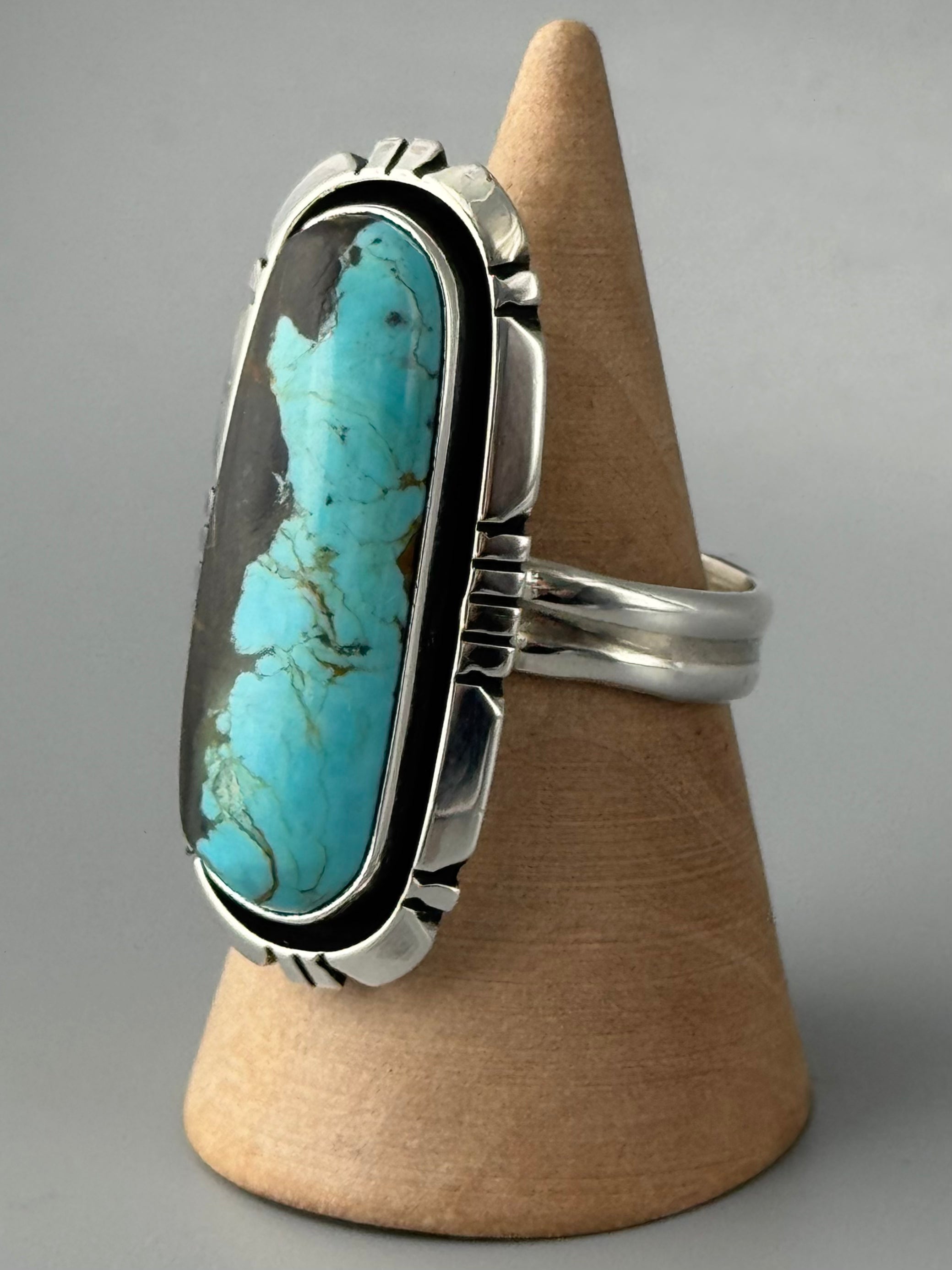 •BLACKJACK TURQUOISE - MOUNTAIN FEATHERS• Navajo adjustable silver ring