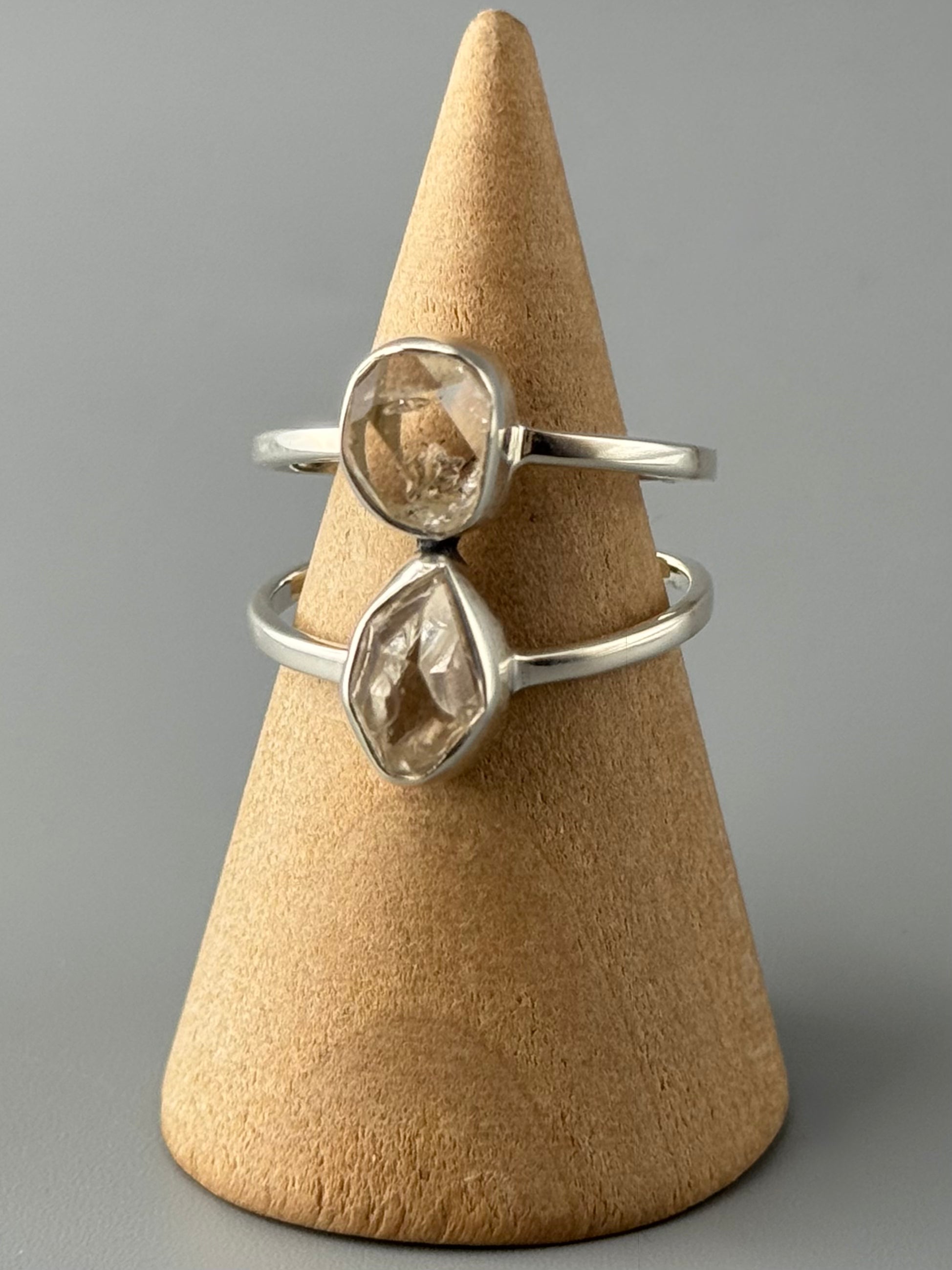 •HERKIMER DIAMOND - HOURGLASS• split band silver ring (various sizes)