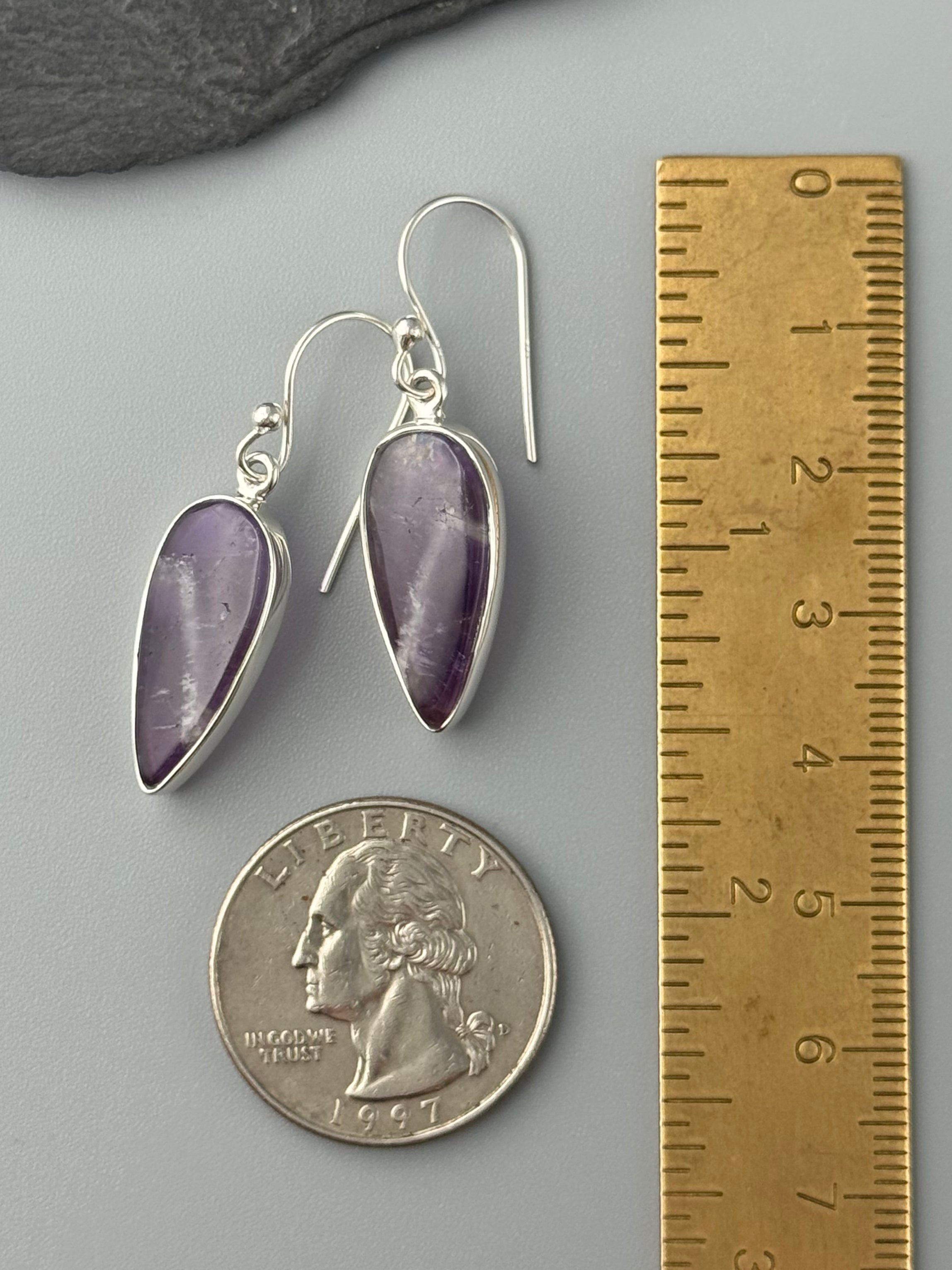 •CHEVRON AMETHYST - SPEAR TEAR• silver dangle earrings