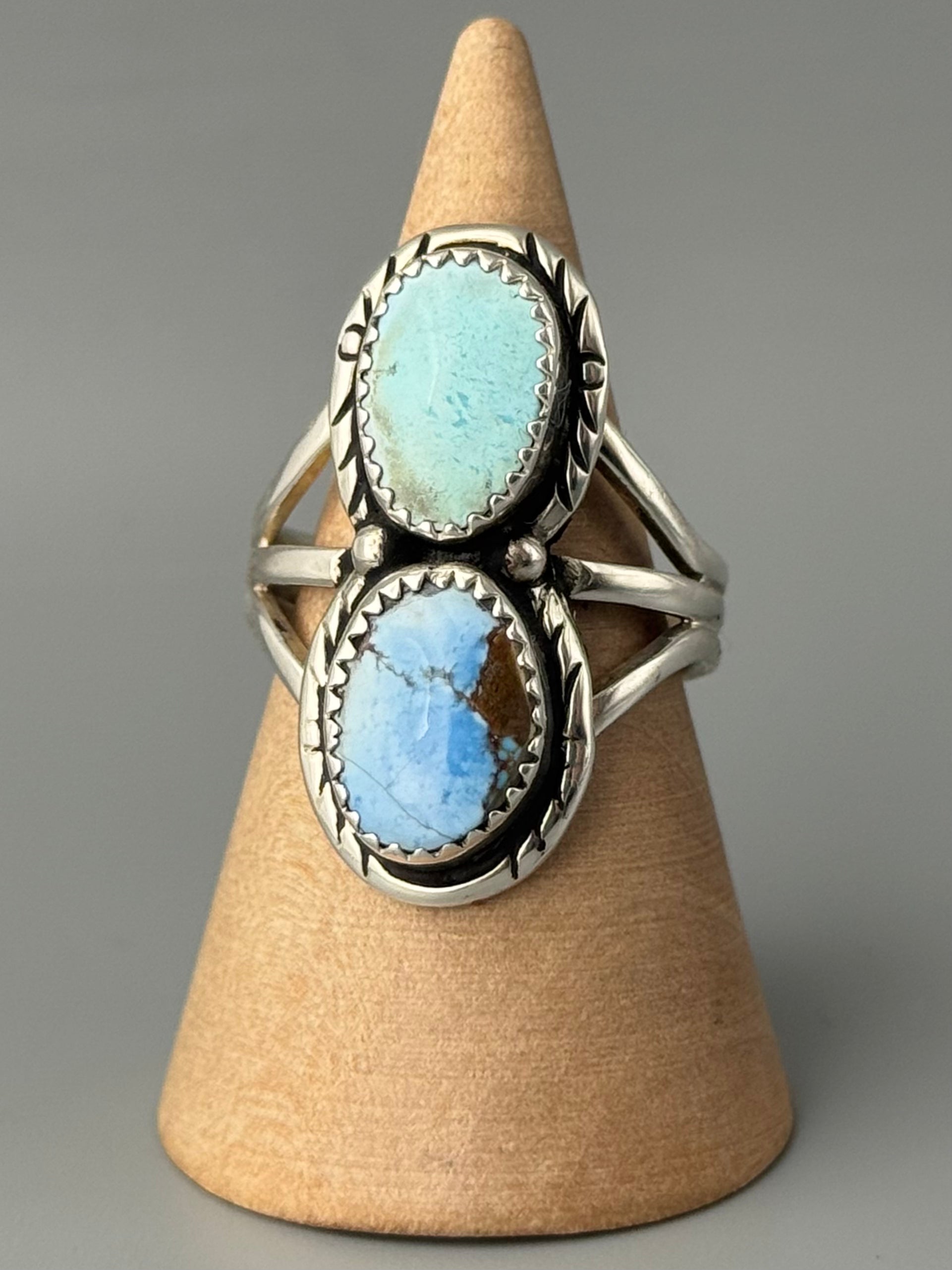 •GOLDEN HILL TURQUOISE - NAAKI - 1• Navajo silver ring (size 9)