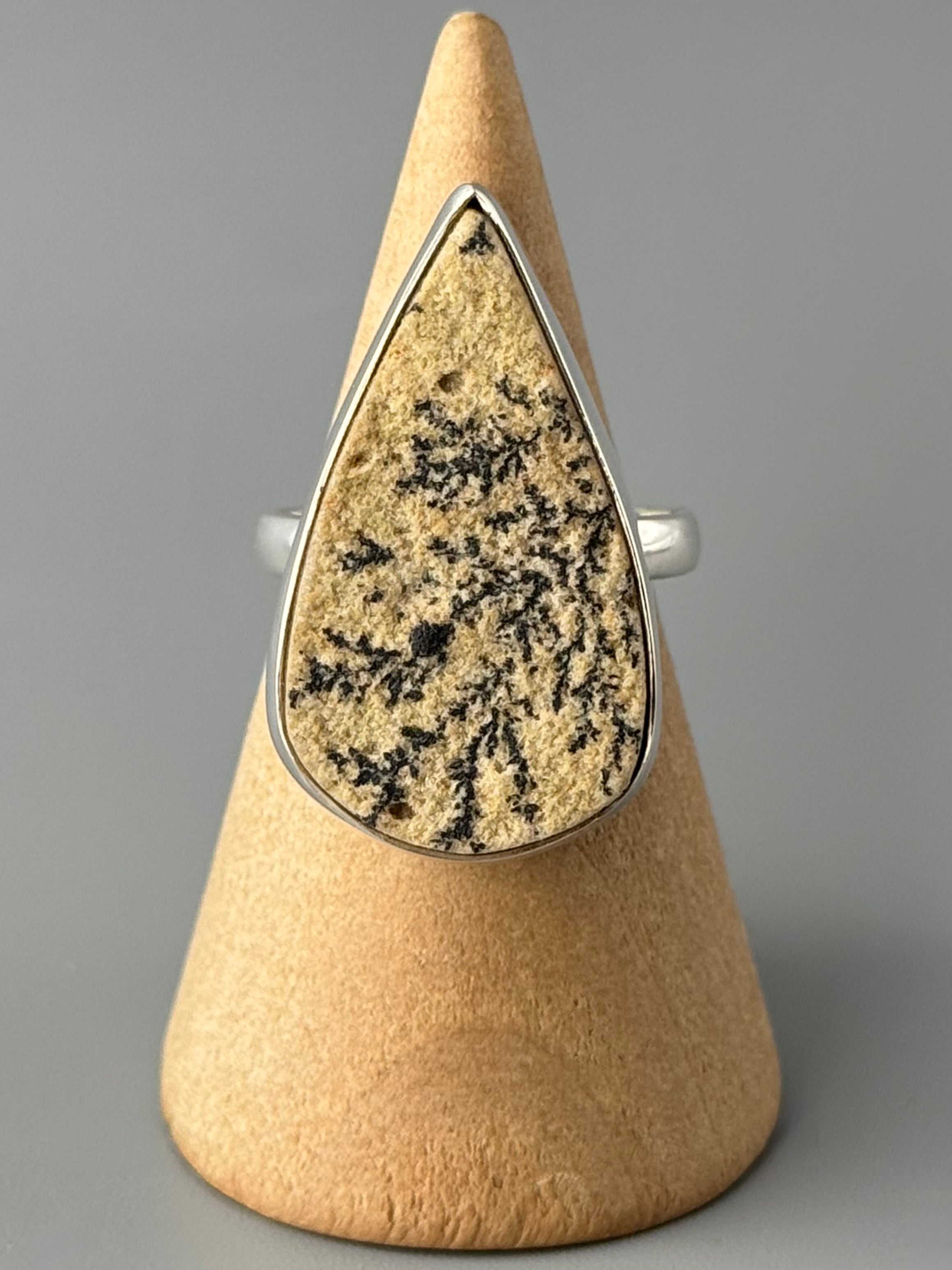 •DENDRITIC SANDSTONE - TEAR• sterling silver ring (size 8)
