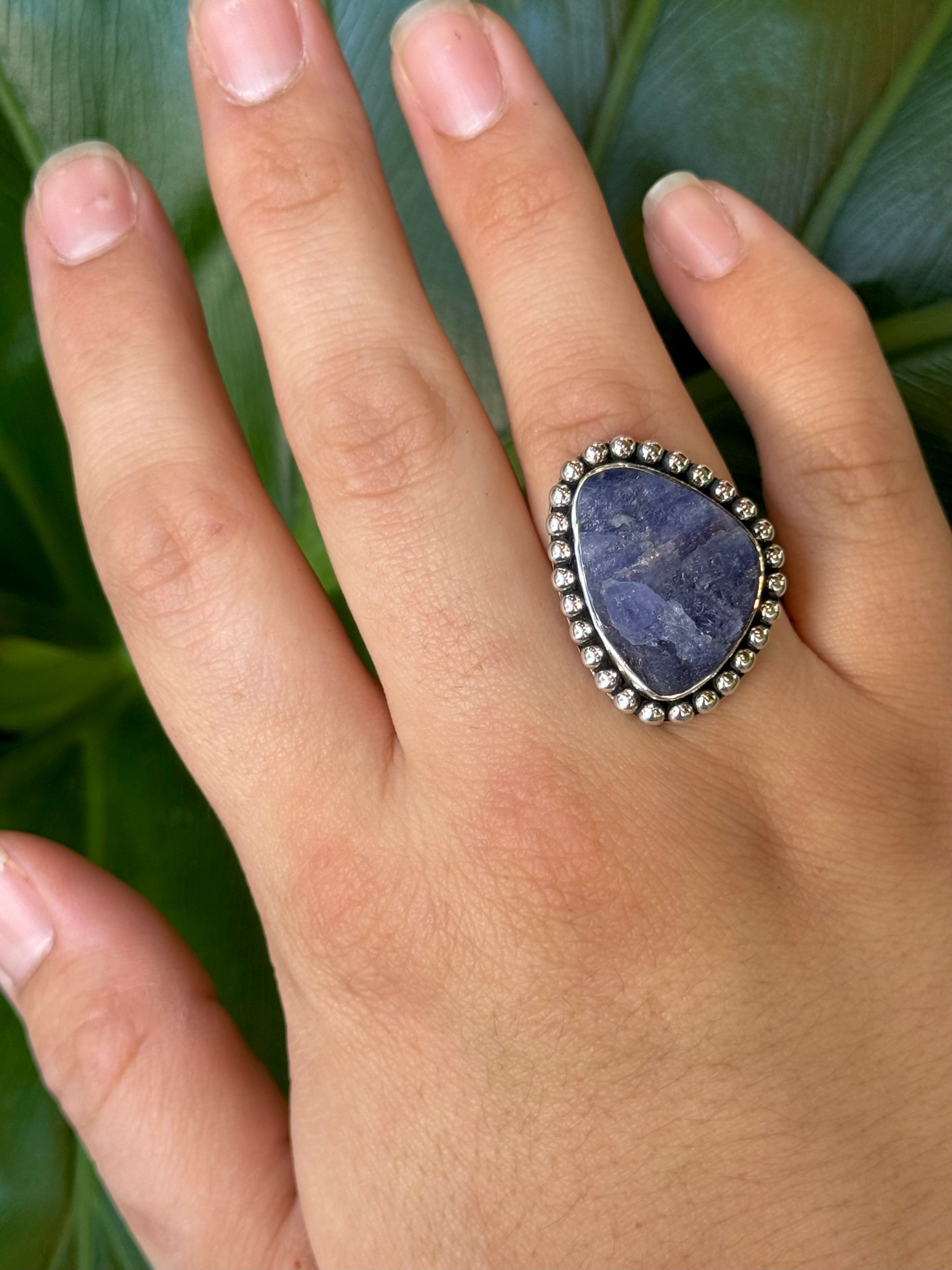 •TANZANITE - FREEFORM• dotted bezel silver ring (size 6.75)