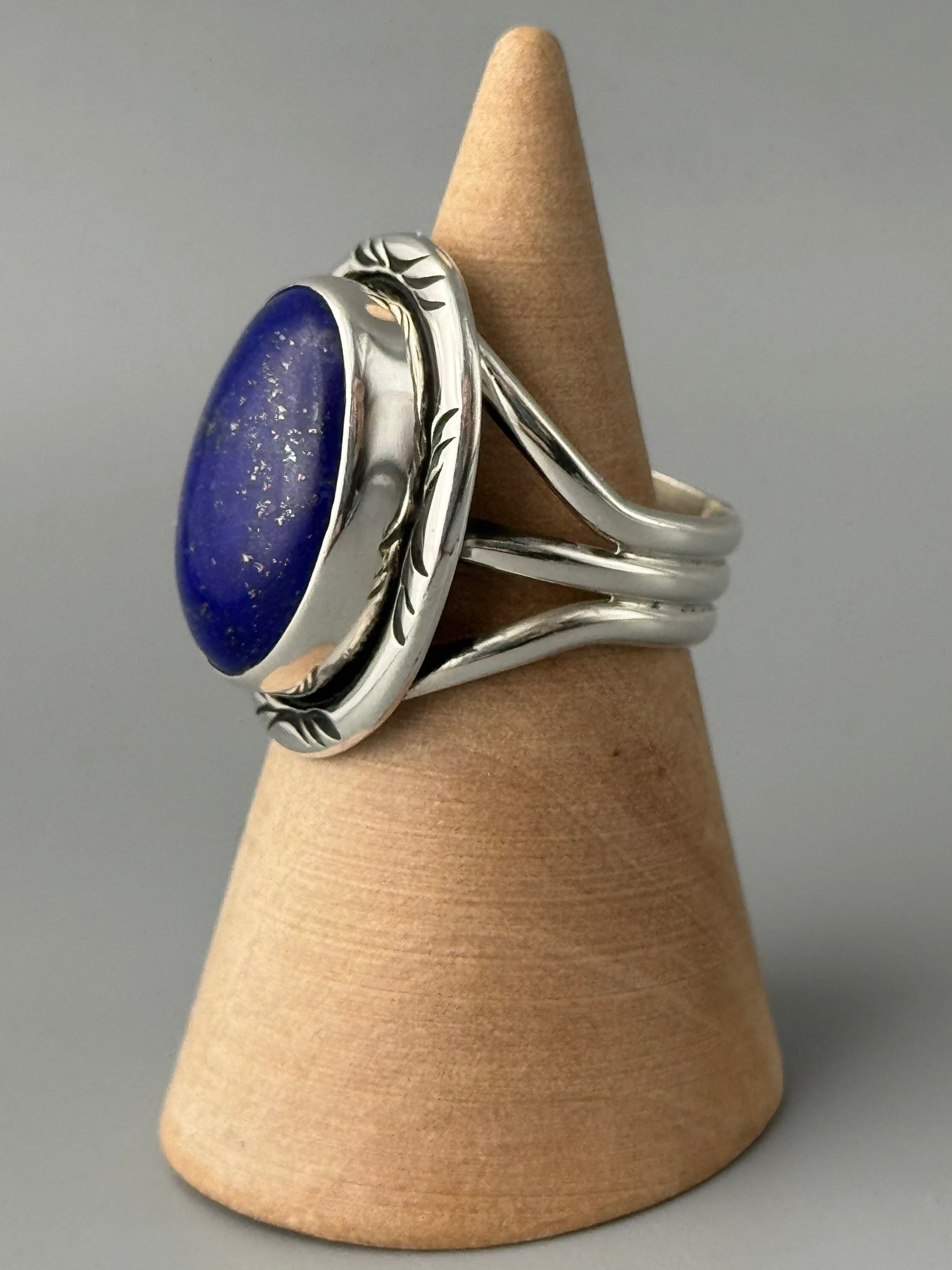 •LAPIS LAZULI - AZHÍ• Navajo silver ring (size 7.5)