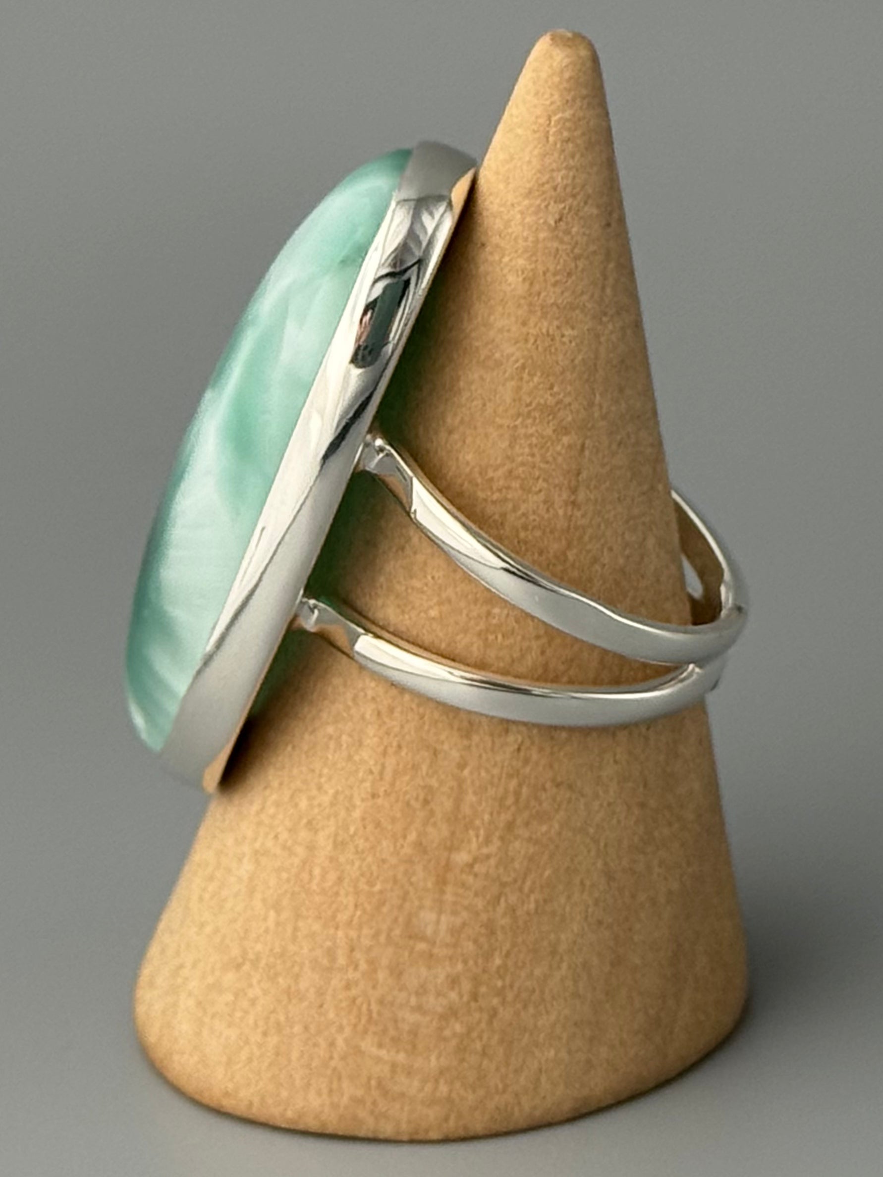 •HEMIMORPHITE - OVAL 2• split band silver ring (size 9)