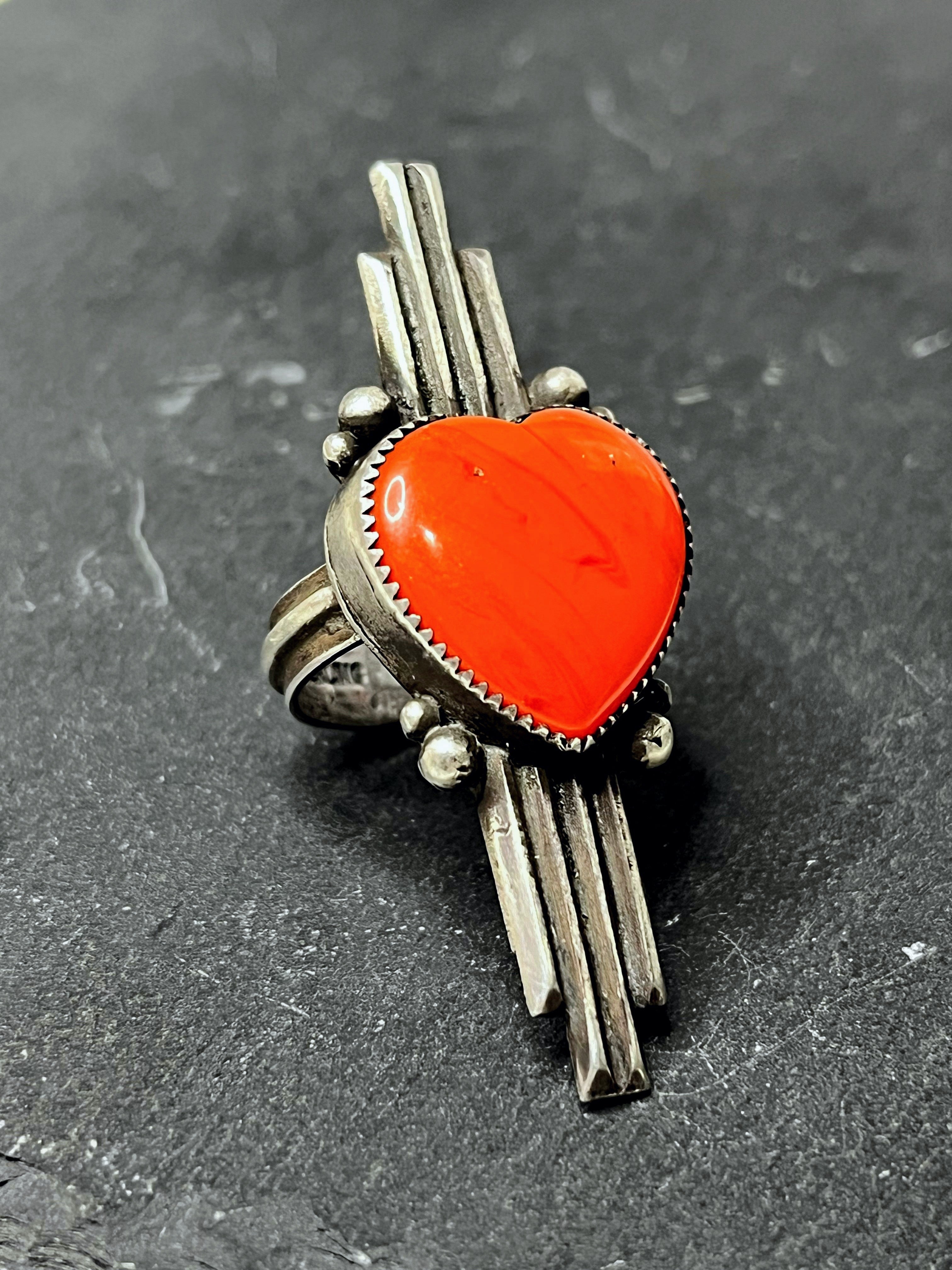 •BLEEDING HEART• rosarita + silver ring - SIZE 7.75