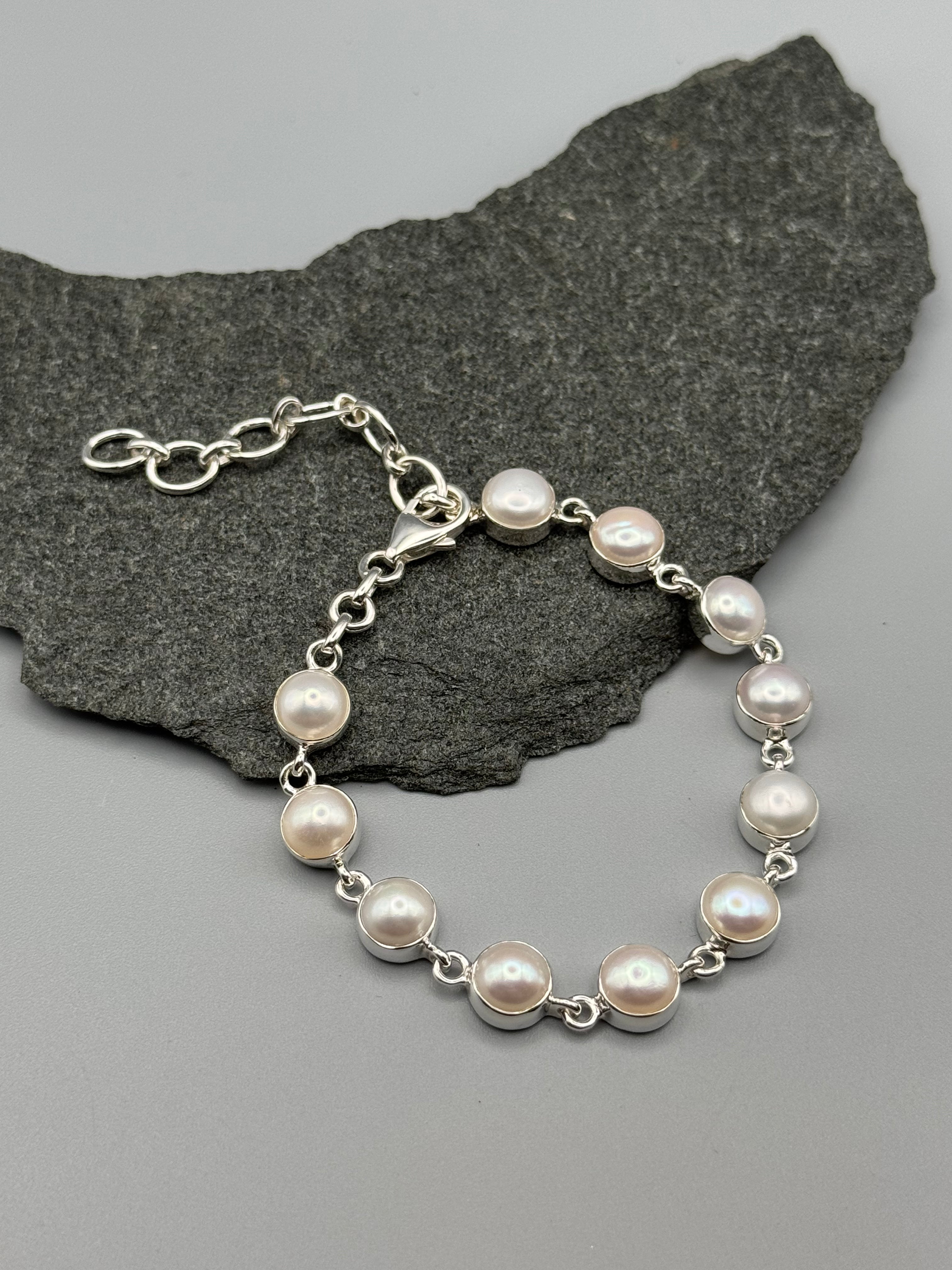 •PEARL• linked silver bracelet (7.25" - 9")