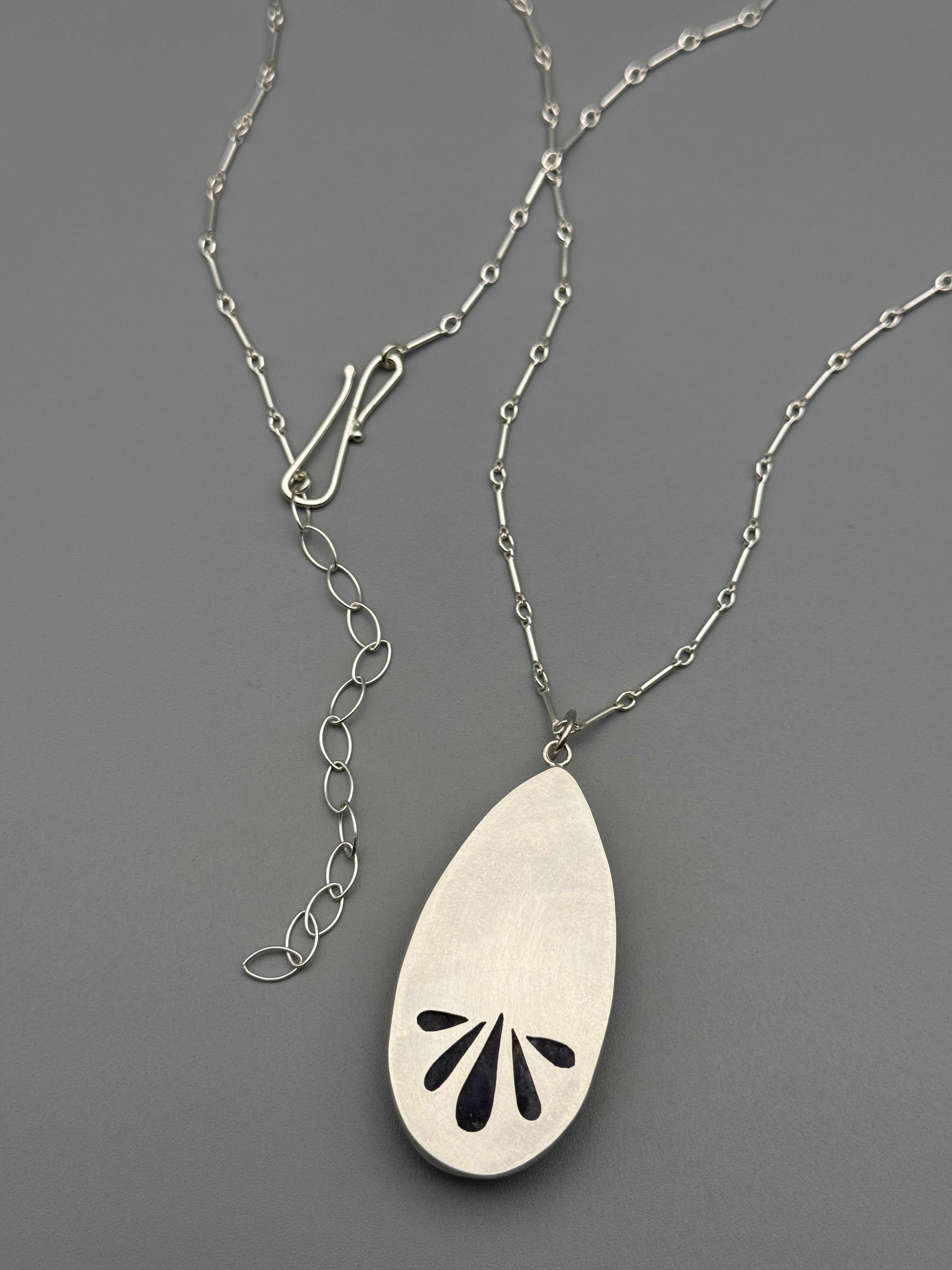 •NOUVEAU• sodalite + silver necklace (26"-29" long)