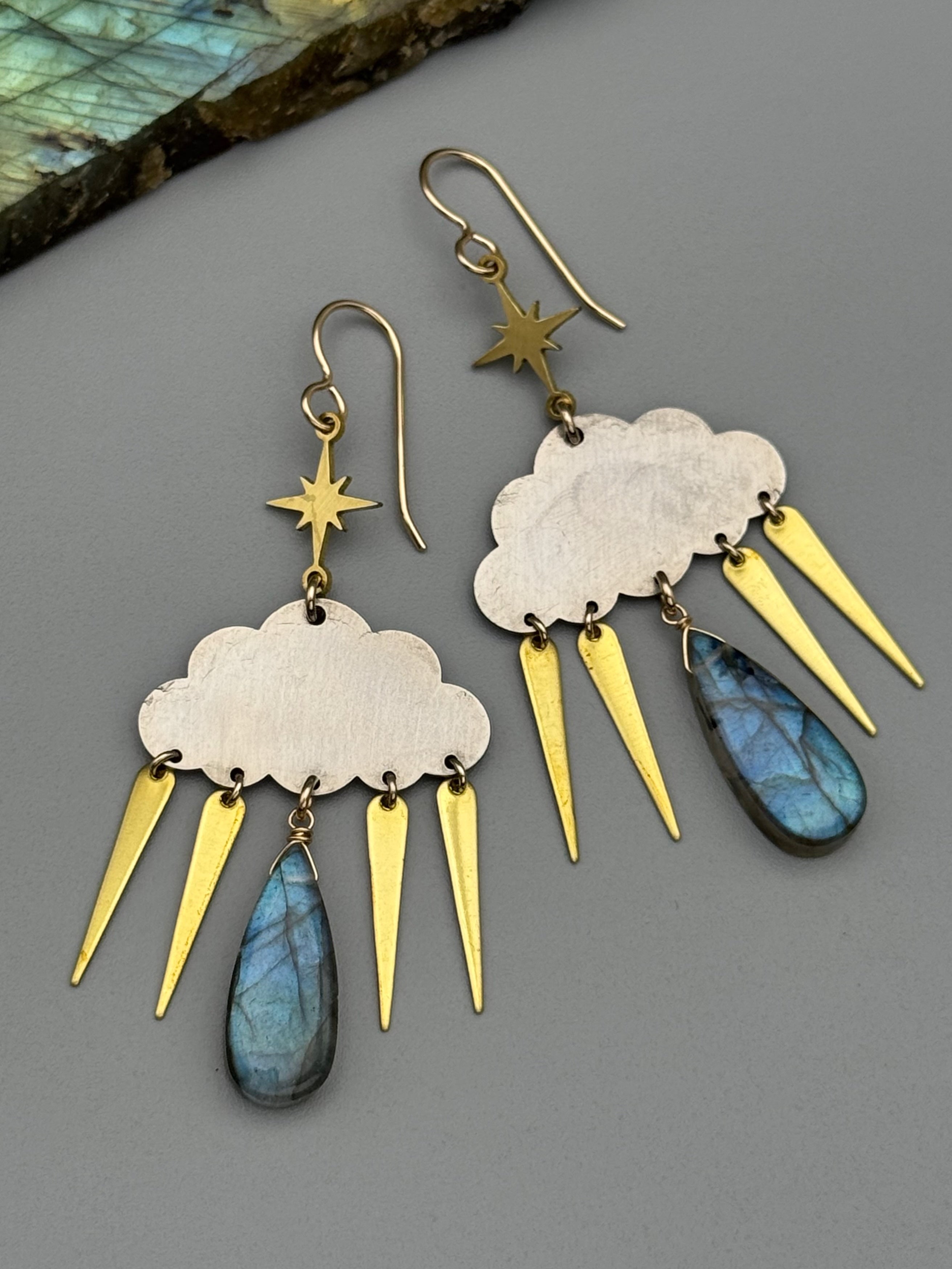 •STORMY• labradorite tear + mixed metal earrings